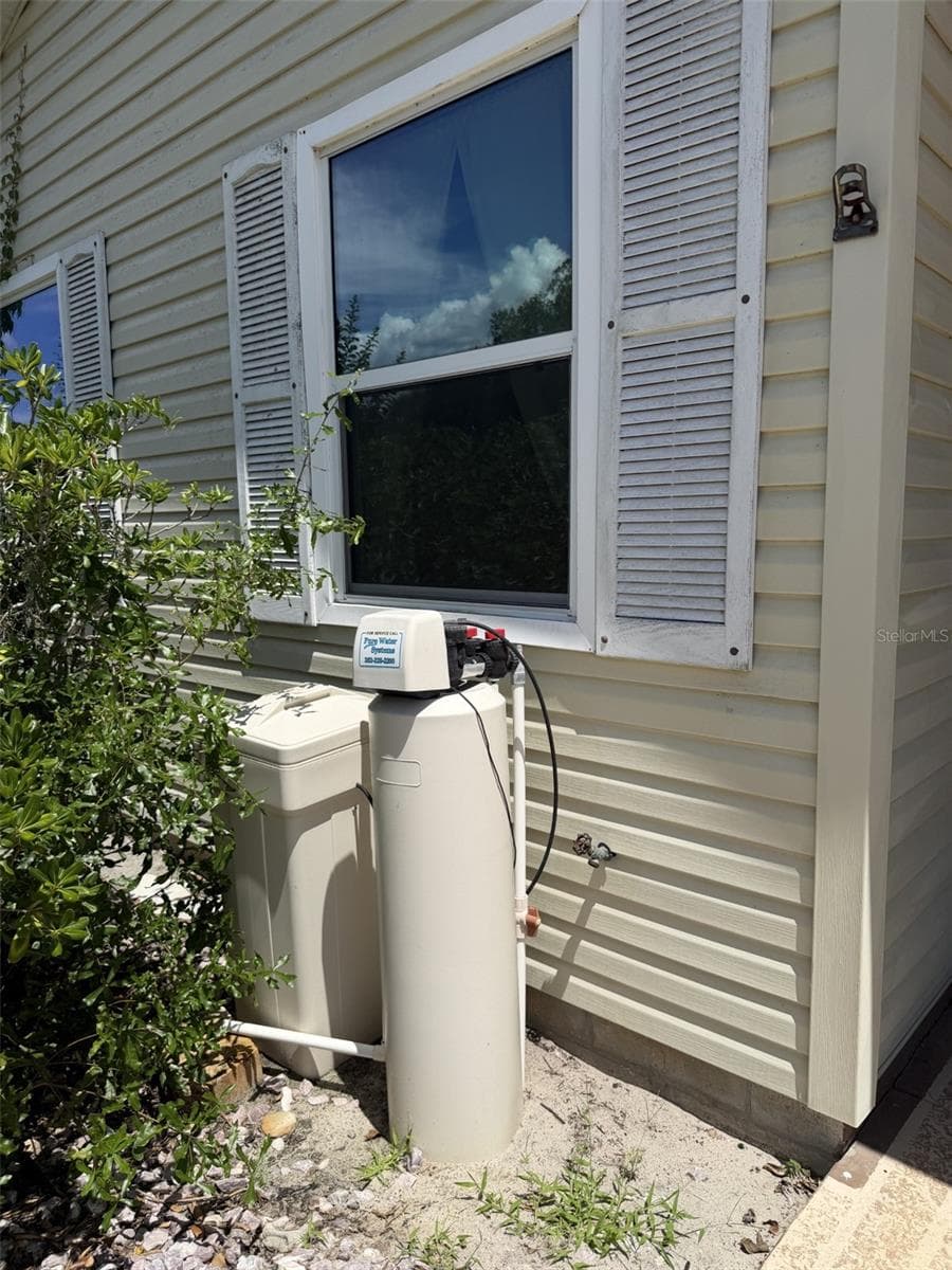 WATER SYSTEM - 412 WESTWOOD DR, LEESBURG