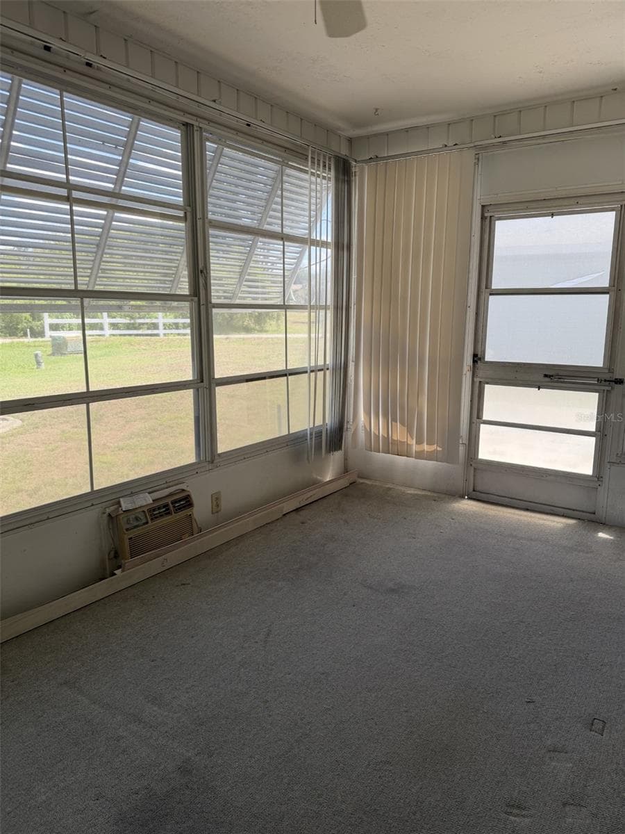 LANAI - 412 WESTWOOD DR, LEESBURG