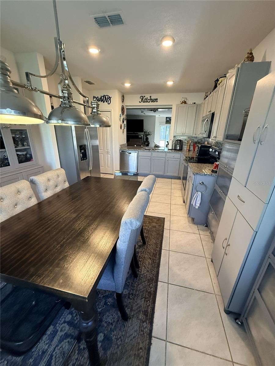 Single Family Residence at 329 WINGED ELM DR, DEBARY, photo 31 of 41
