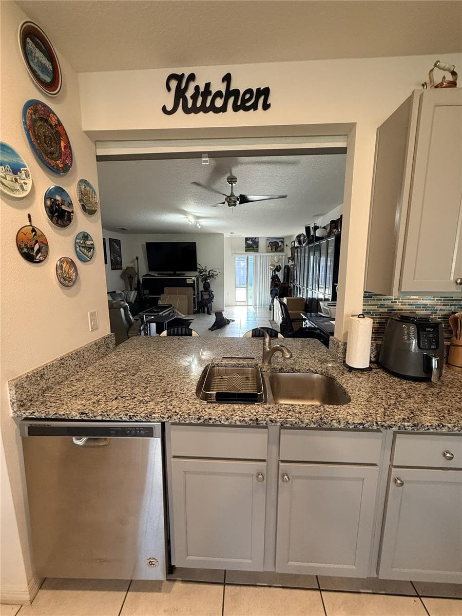 Single Family Residence at 329 WINGED ELM DR, DEBARY, photo 38 of 41