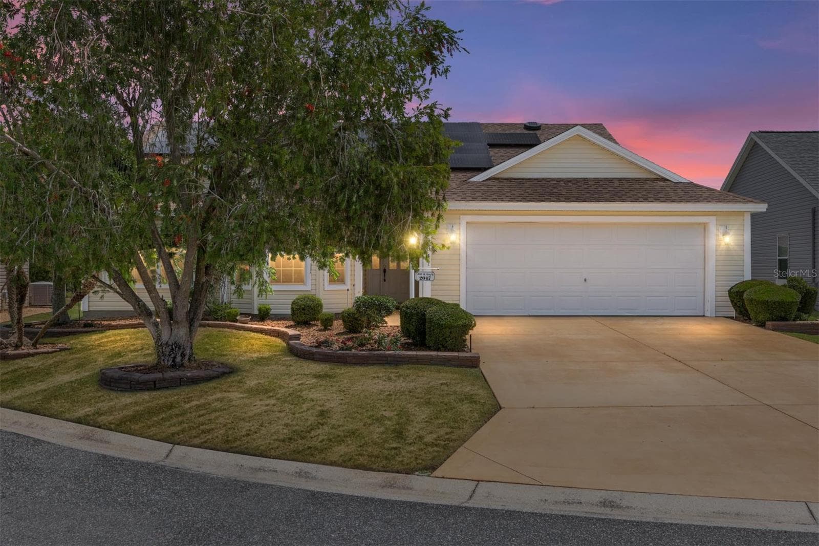 2047 DUNSTER CT
