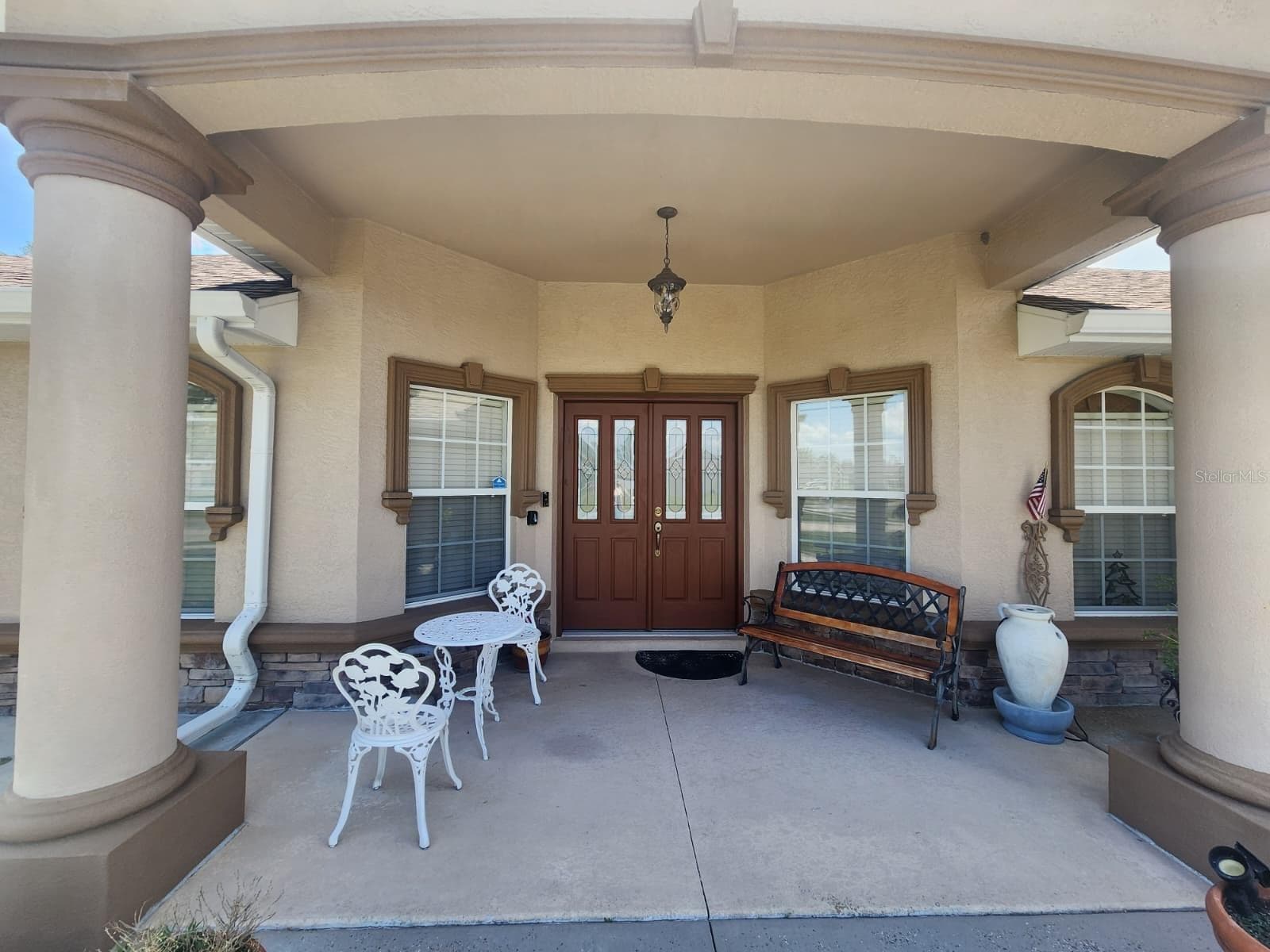 Single Family Residence at 208 MARION OAKS TRL, OCALA, photo 8 of 52
