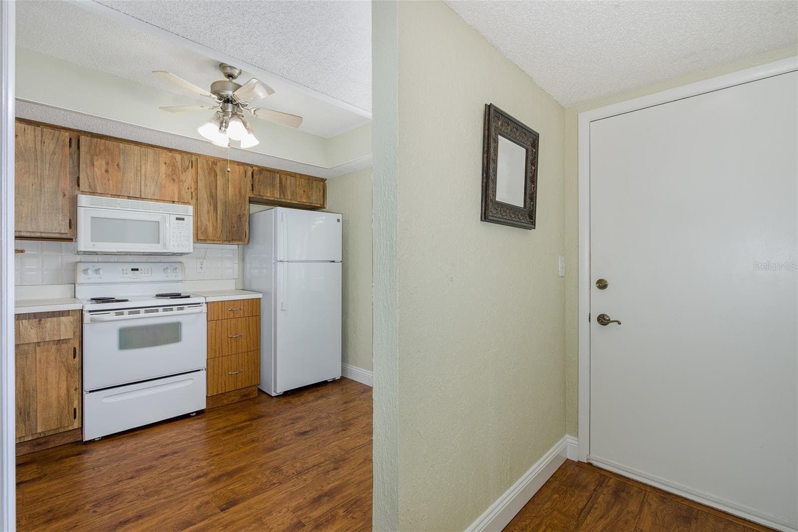 Condominium at 130 NANCY DR #37, OLDSMAR, photo 7 of 57