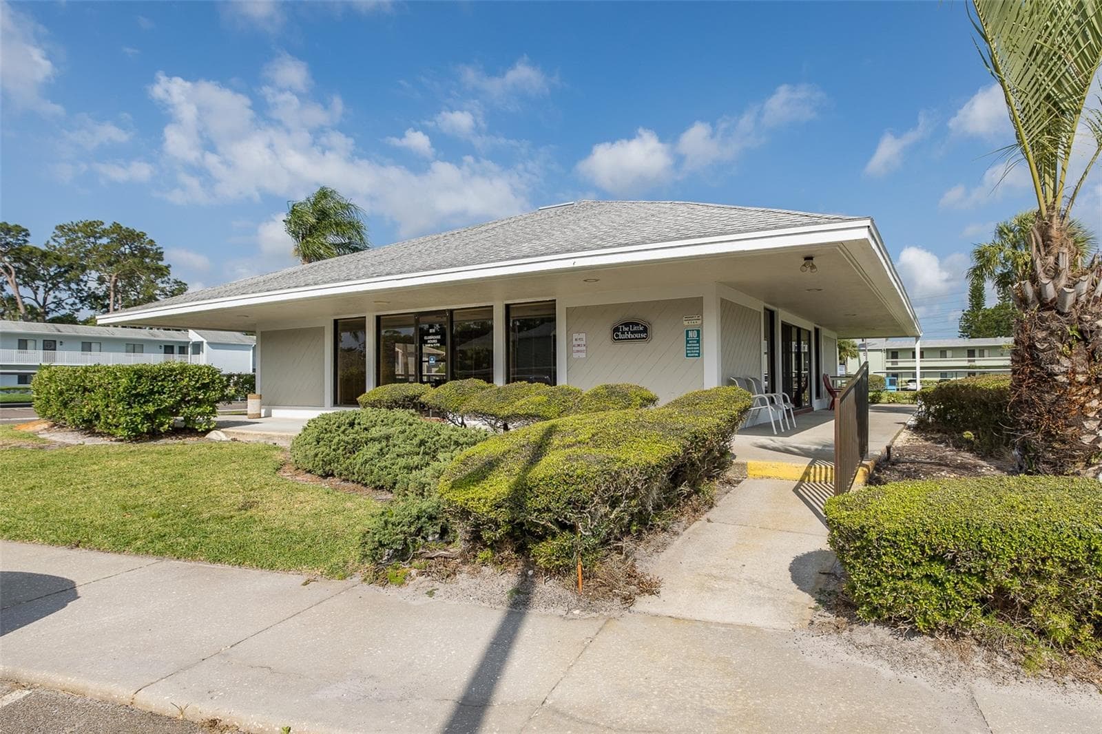 Pool Clubhouse - 130 NANCY DR #37, OLDSMAR