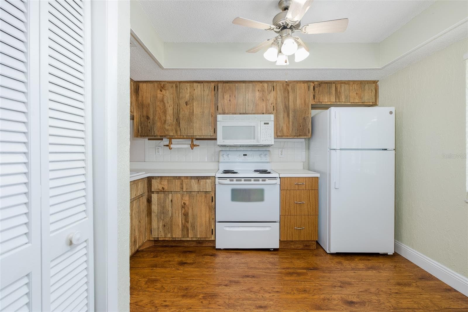 Condominium at 130 NANCY DR #37, OLDSMAR, photo 38 of 57