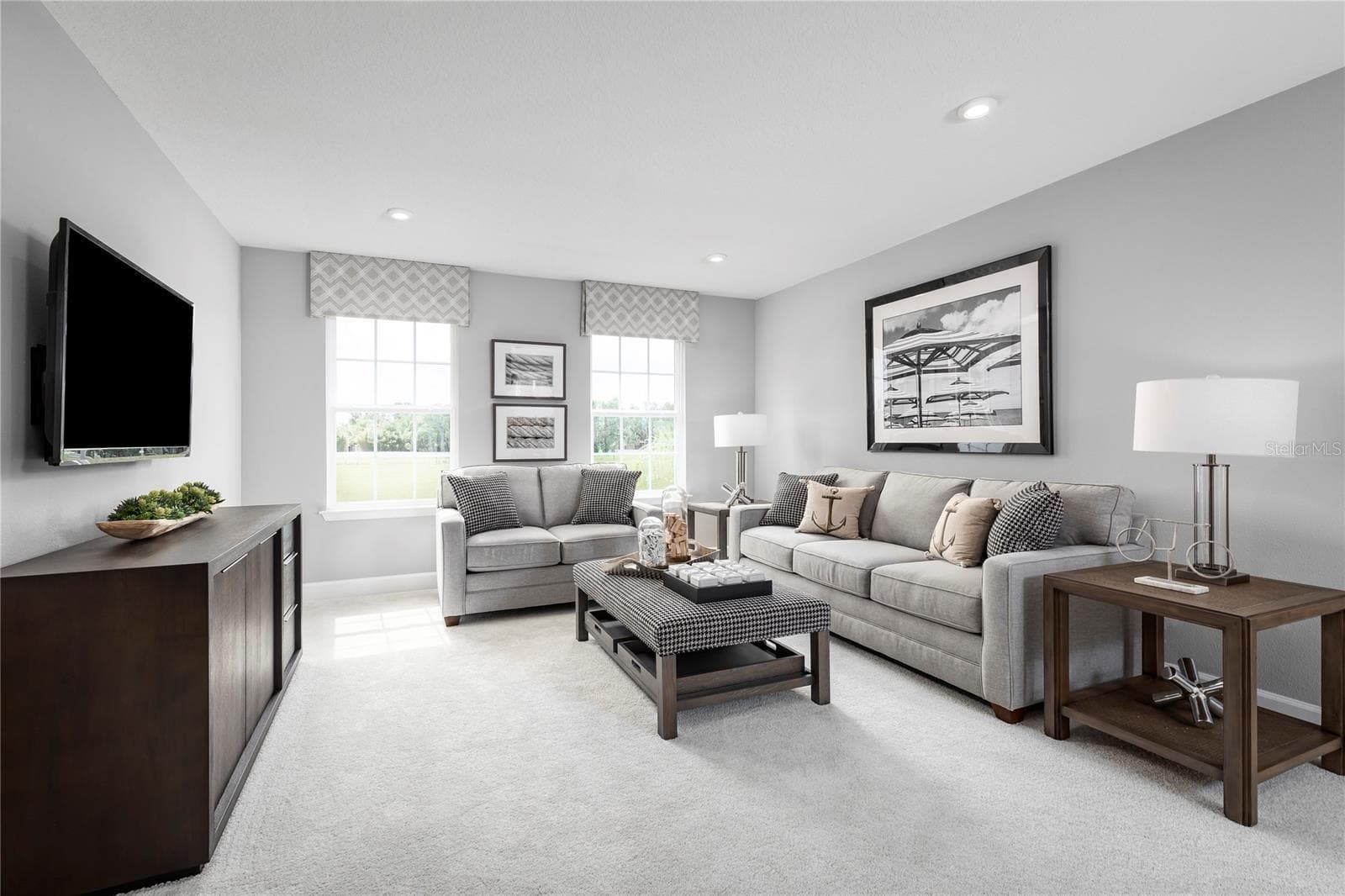 Single Family Residence at 443 HAMMOCK OAKS BLVD, LADY LAKE, photo 2 of 15