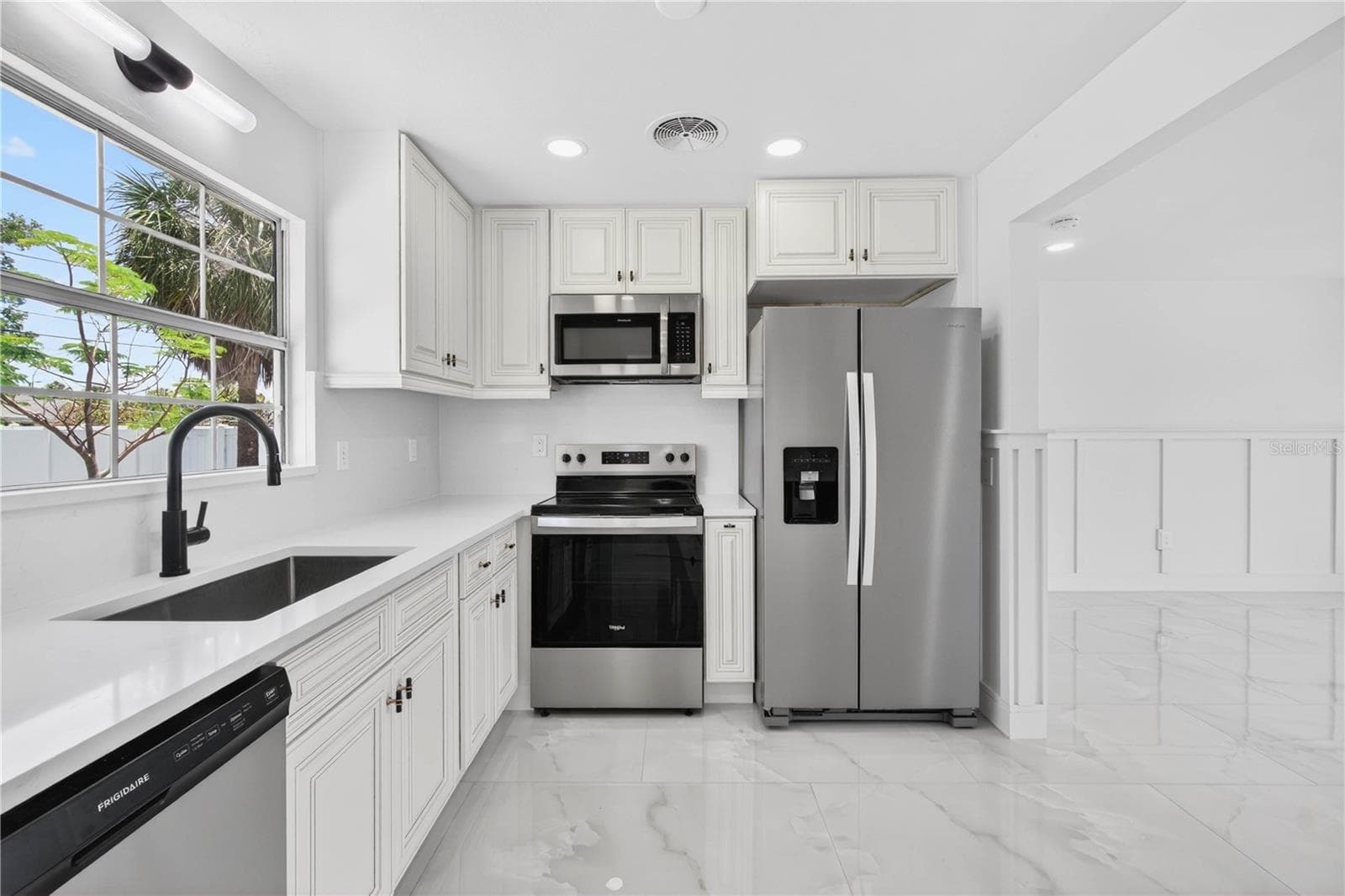 Single Family Residence at 260 42ND AVE, ST PETE BEACH, photo 13 of 38