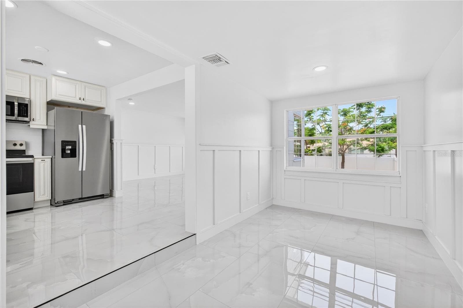 Flex Space - 260 42ND AVE, ST PETE BEACH