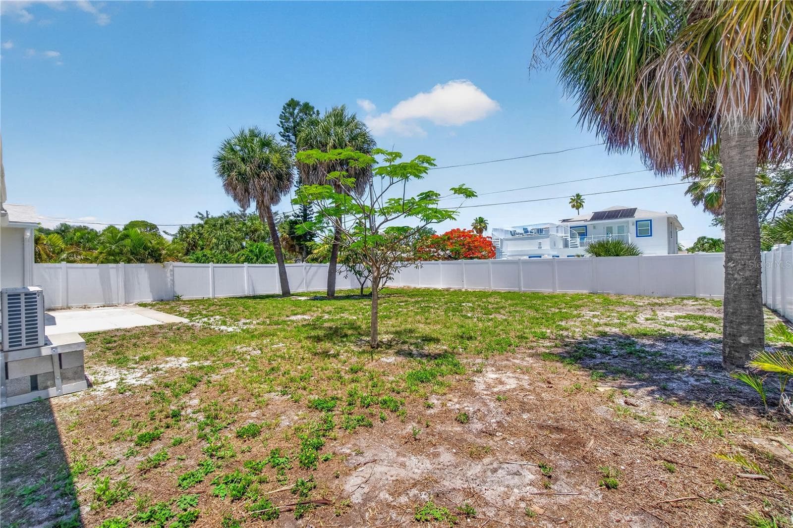 Single Family Residence at 260 42ND AVE, ST PETE BEACH, photo 26 of 38