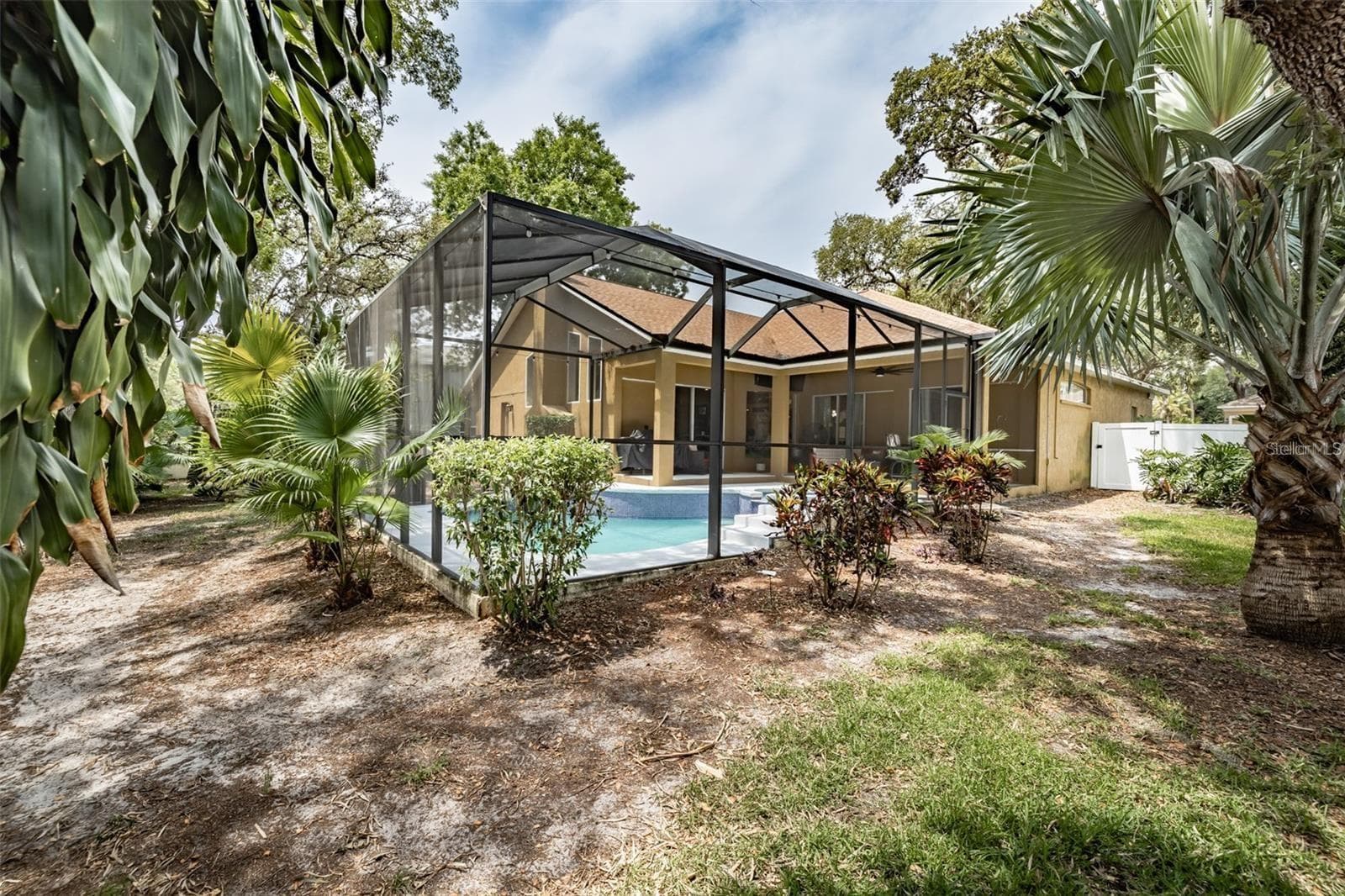 Single Family Residence at 10131 PADDOCK OAKS DR, RIVERVIEW, photo 6 of 13