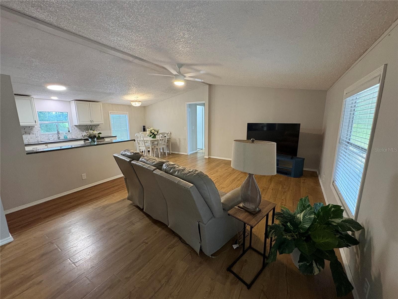 Manufactured Home at 8588 W WINGS LN, CRYSTAL RIVER, photo 6 of 26