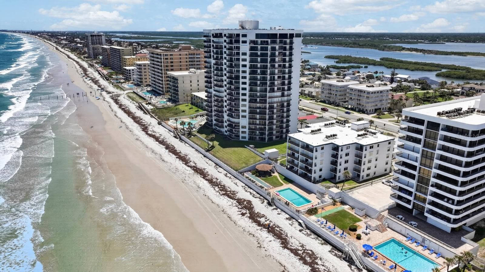 Condominium at 3747 S ATLANTIC AVE #2020, DAYTONA BEACH, photo 3 of 32