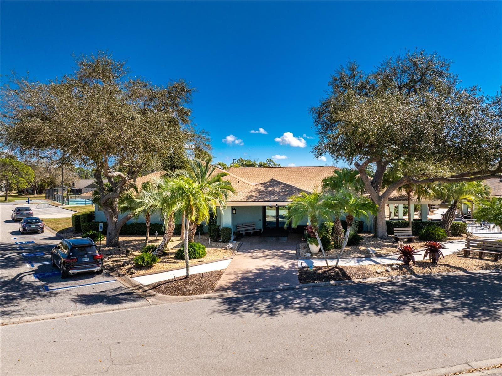 Single Family Residence at 413 TOMOKA DR, ENGLEWOOD, photo 63 of 99