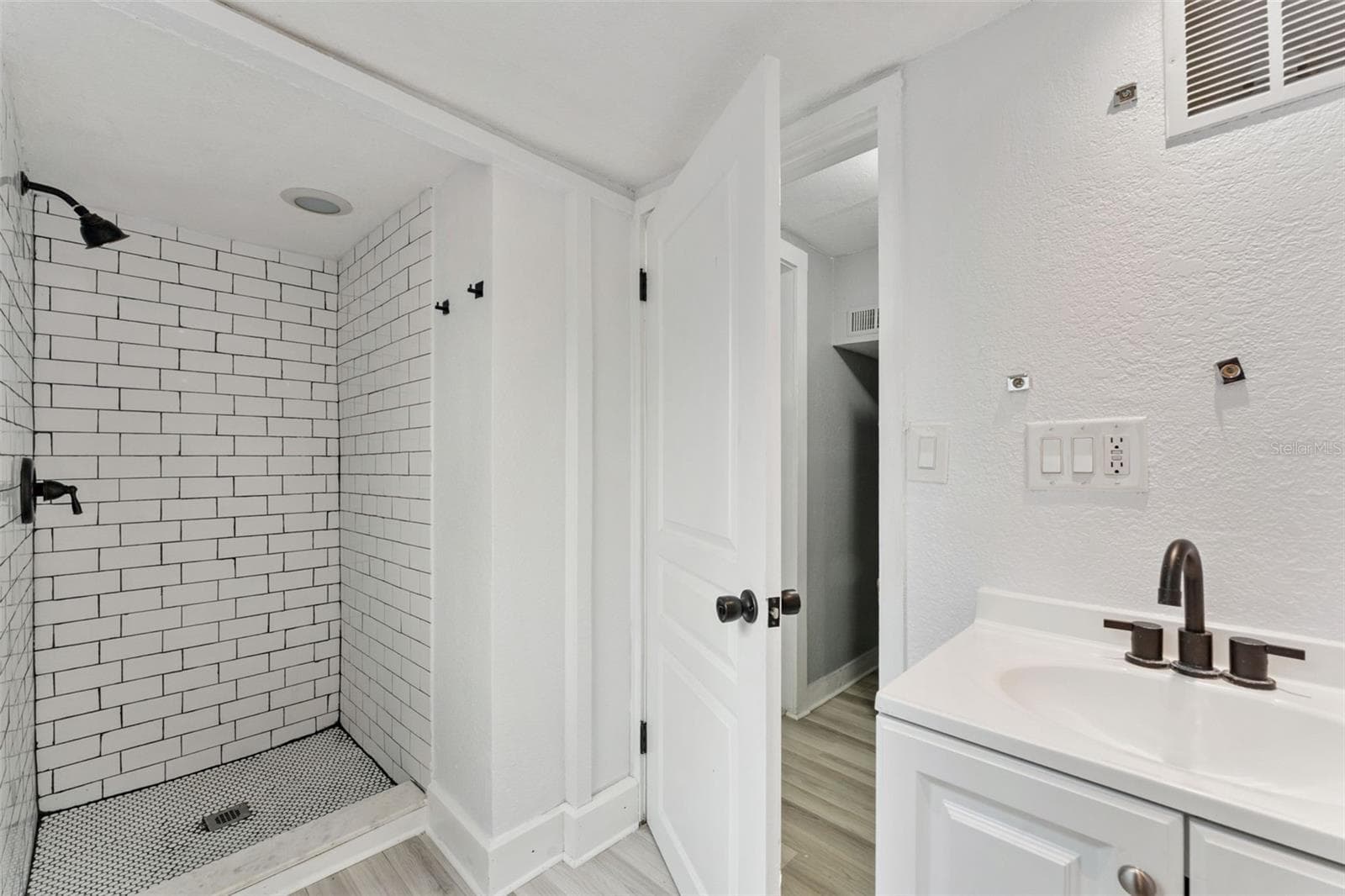 first floor bathroom - 417 W 6TH ST, SANFORD