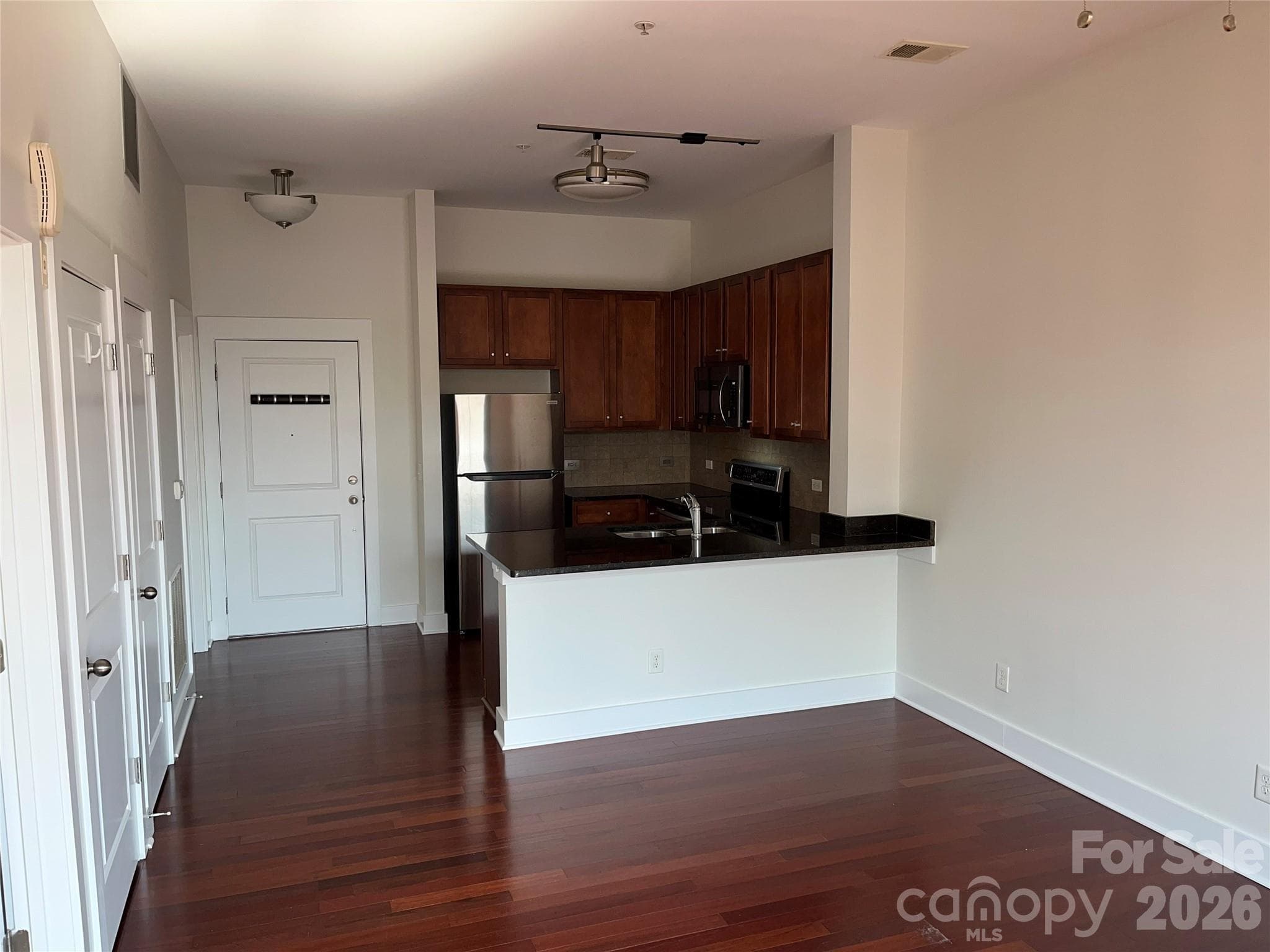 Condominium at 3269 Noda Boulevard, Charlotte, photo 2 of 15