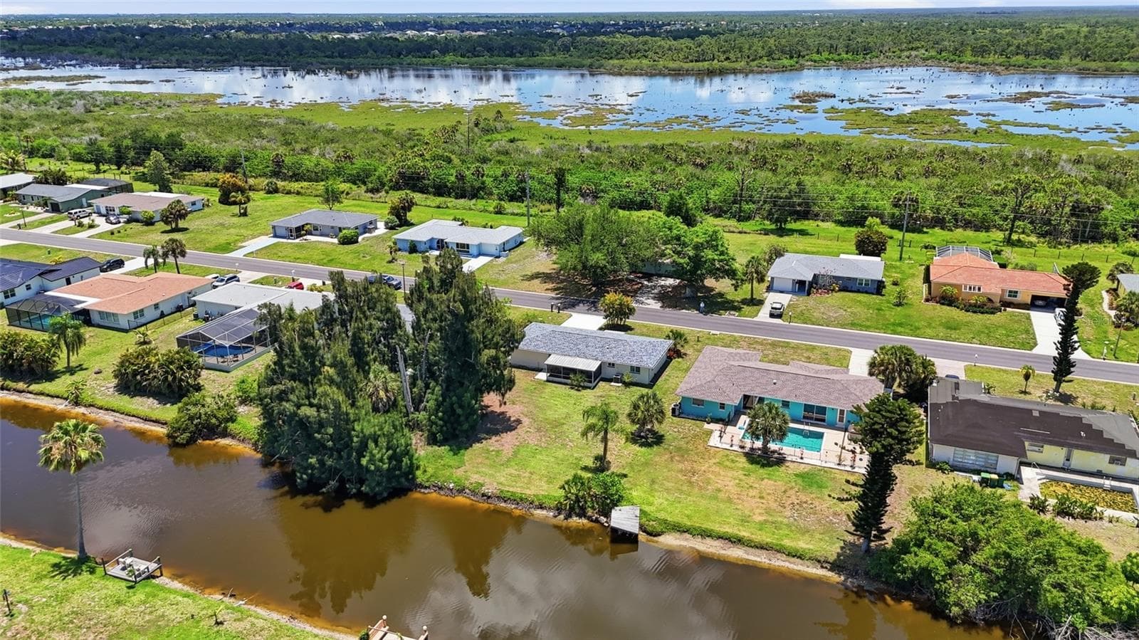 Just add a dock & pontoon boat! - 52 ANNAPOLIS LN, ROTONDA WEST