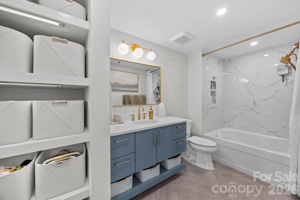 Condominium at 1315 East Boulevard, Charlotte, photo 18 of 36