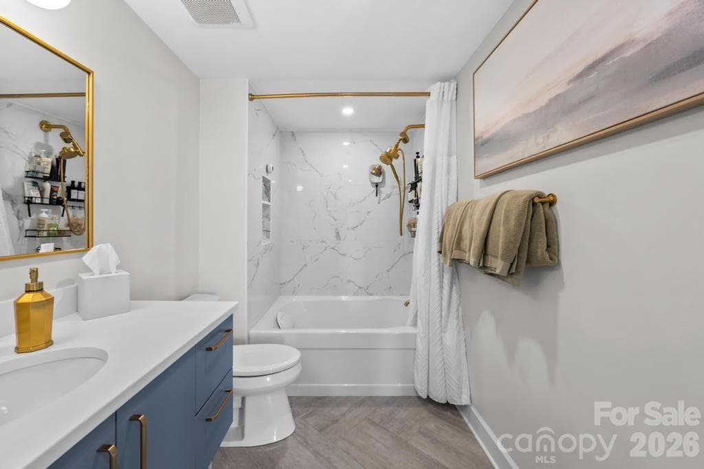 Condominium at 1315 East Boulevard, Charlotte, photo 19 of 36