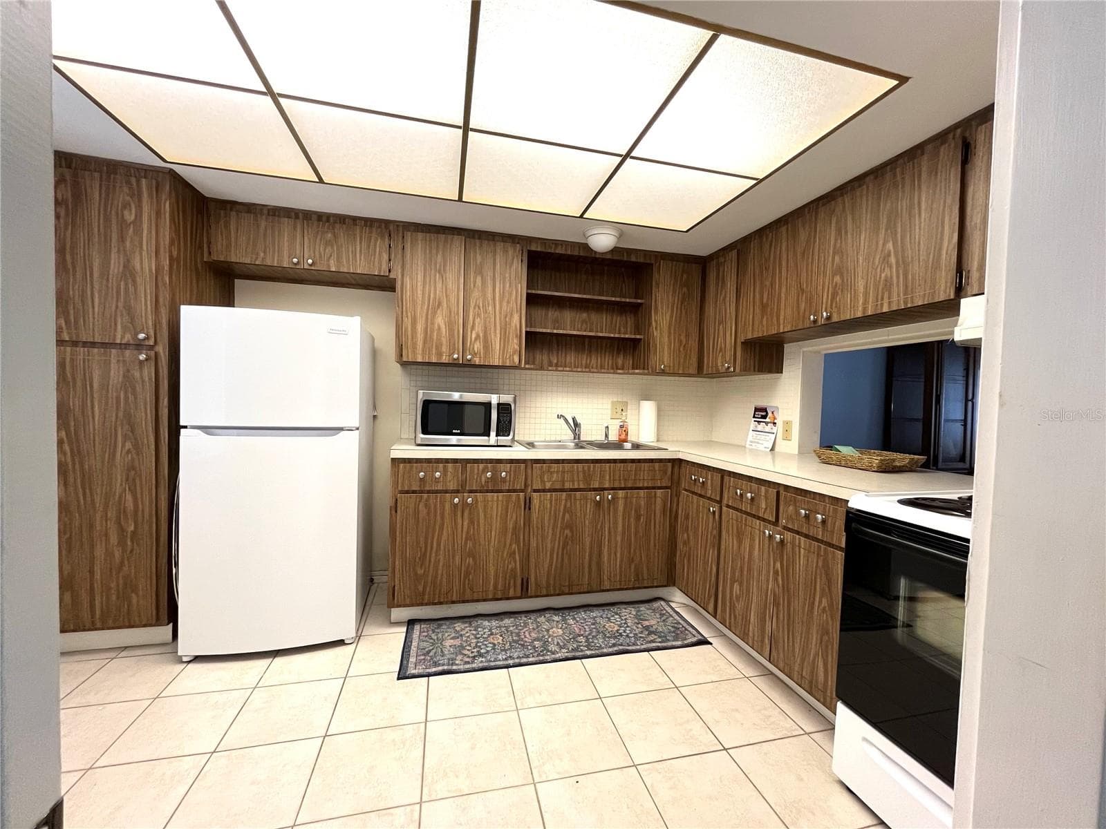 Condominium at 8651 10TH ST N #210, ST PETERSBURG, photo 22 of 30