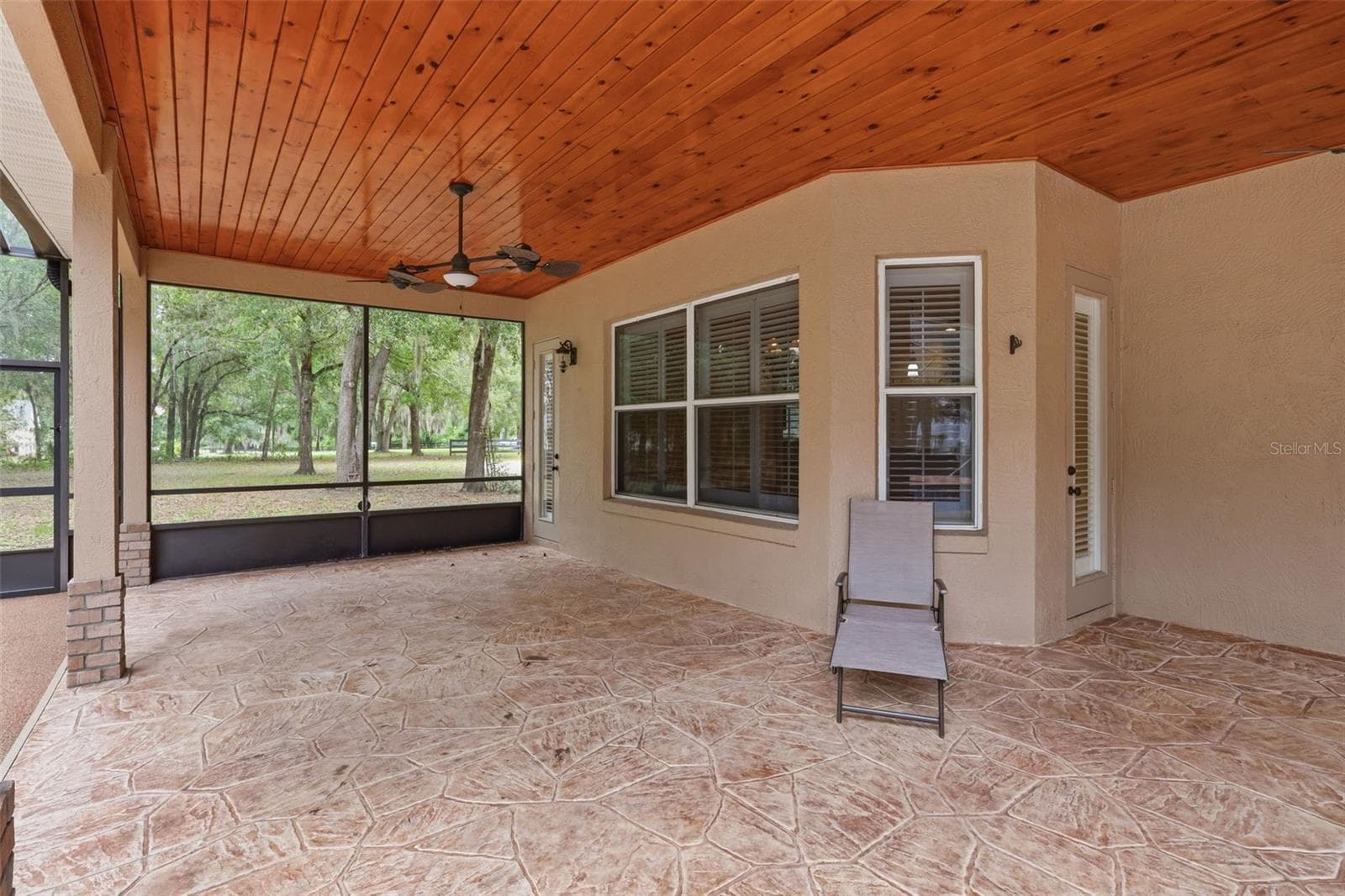 Single Family Residence at 530 N BLUE LAKE AVE, DELAND, photo 16 of 68