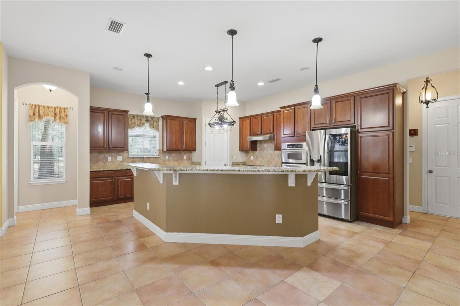 Single Family Residence at 530 N BLUE LAKE AVE, DELAND, photo 44 of 68