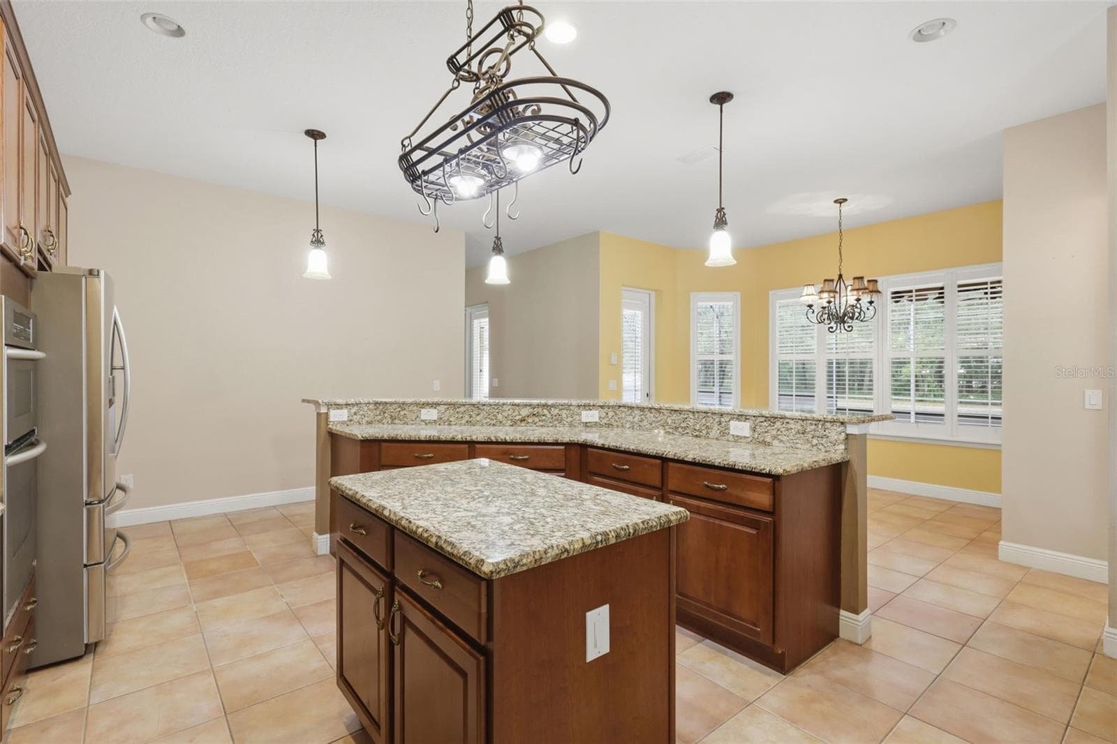 Single Family Residence at 530 N BLUE LAKE AVE, DELAND, photo 47 of 68
