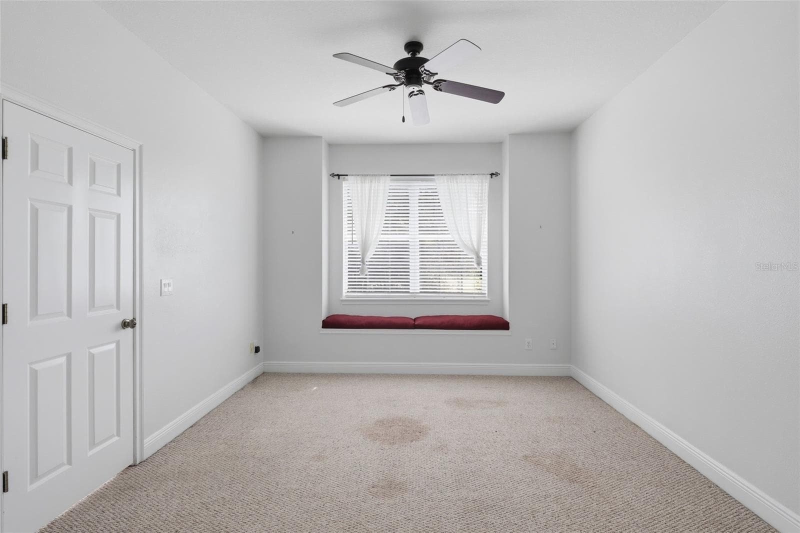 Single Family Residence at 530 N BLUE LAKE AVE, DELAND, photo 55 of 68