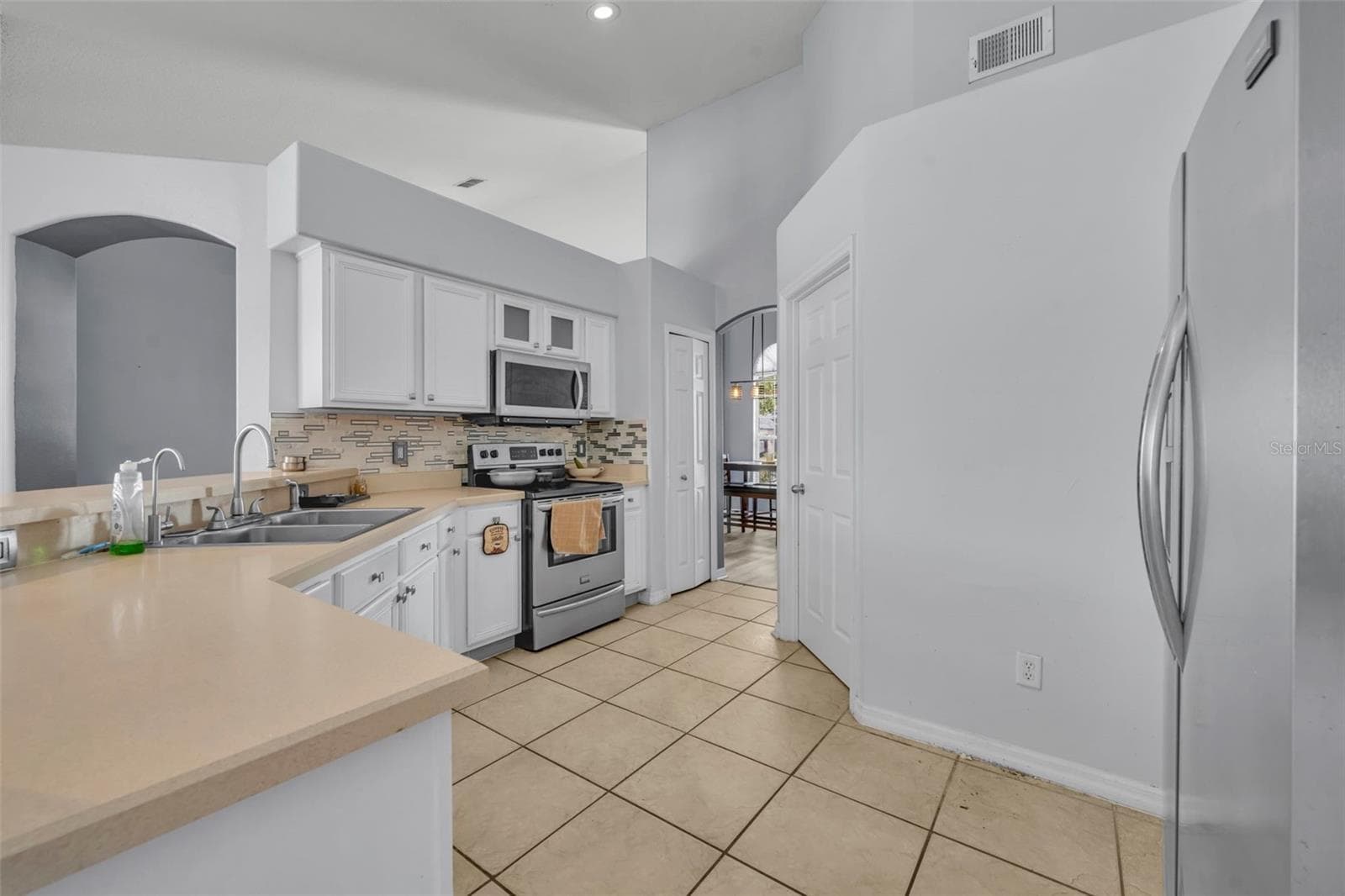 Single Family Residence at 15115 GREATER GROVES BLVD, CLERMONT, photo 16 of 35
