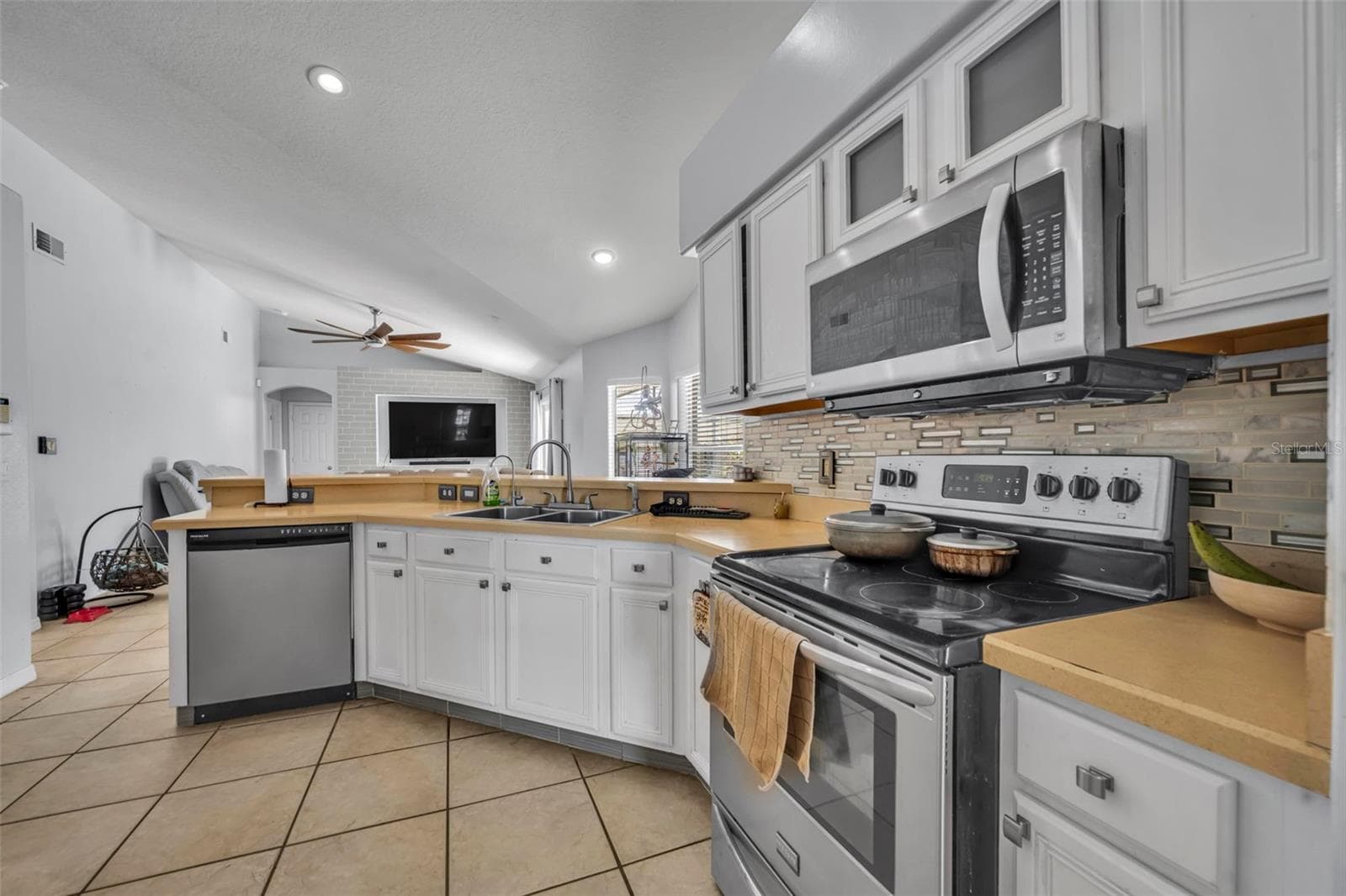 Single Family Residence at 15115 GREATER GROVES BLVD, CLERMONT, photo 18 of 35