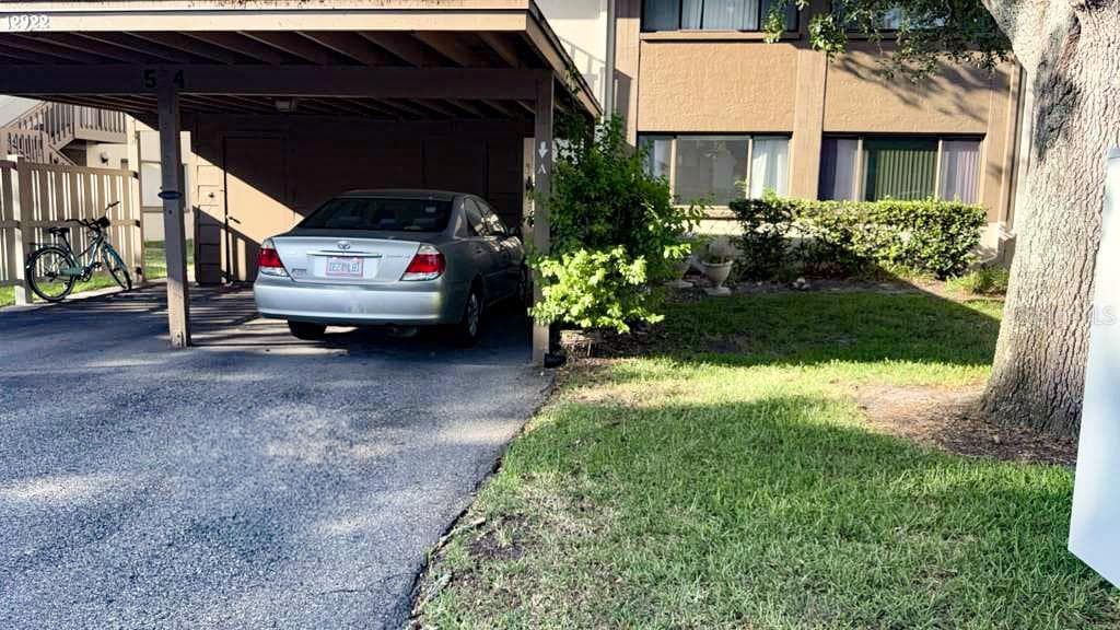 private entrance - 12922 WEDGEWOOD WAY #A, HUDSON
