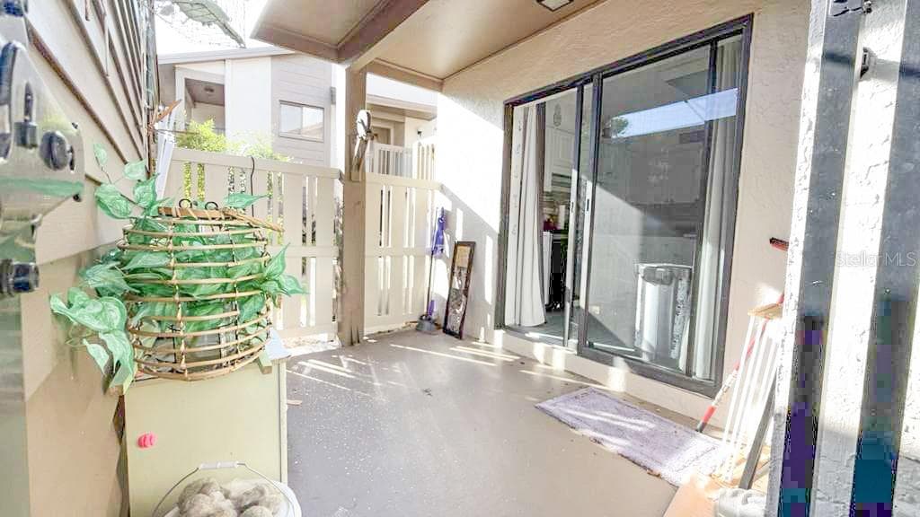 Private Patio/Courtyard - 12922 WEDGEWOOD WAY #A, HUDSON