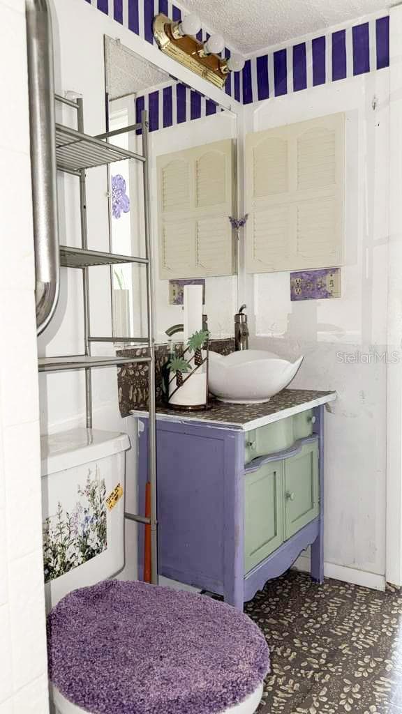 Primary en-suite bathroom 1 - 12922 WEDGEWOOD WAY #A, HUDSON