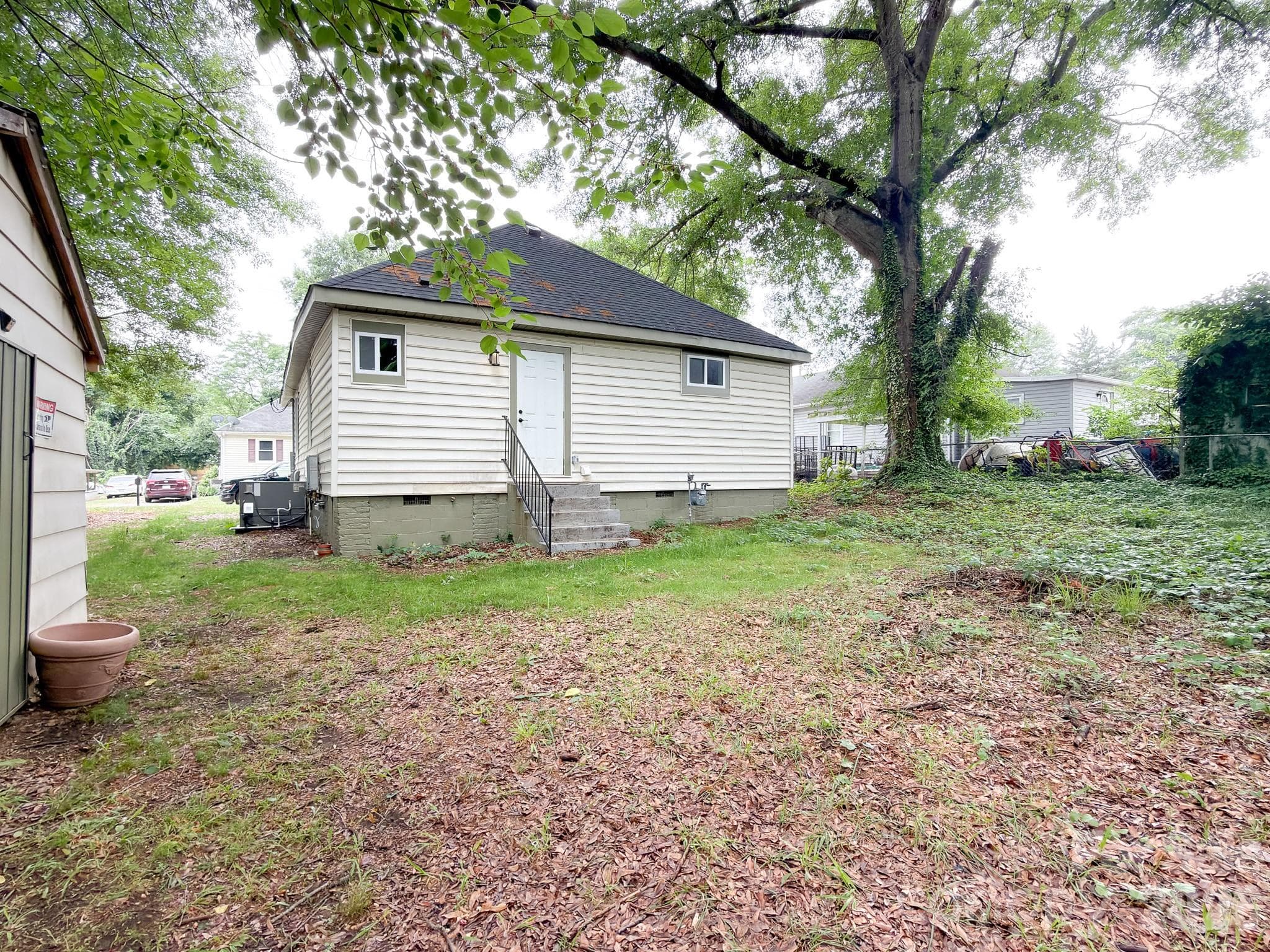 Single Family Residence at 1904 Hemlock Avenue, Gastonia, photo 17 of 18