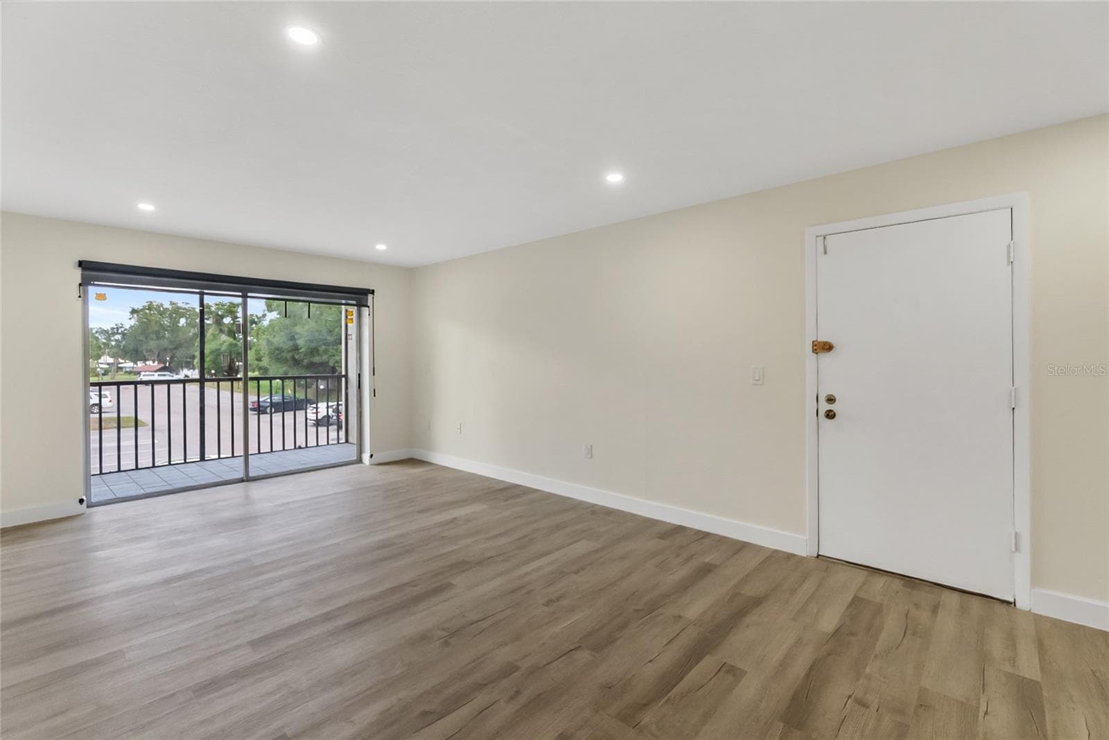 Condominium at 3229 BENEVA RD #203, SARASOTA, photo 10 of 38