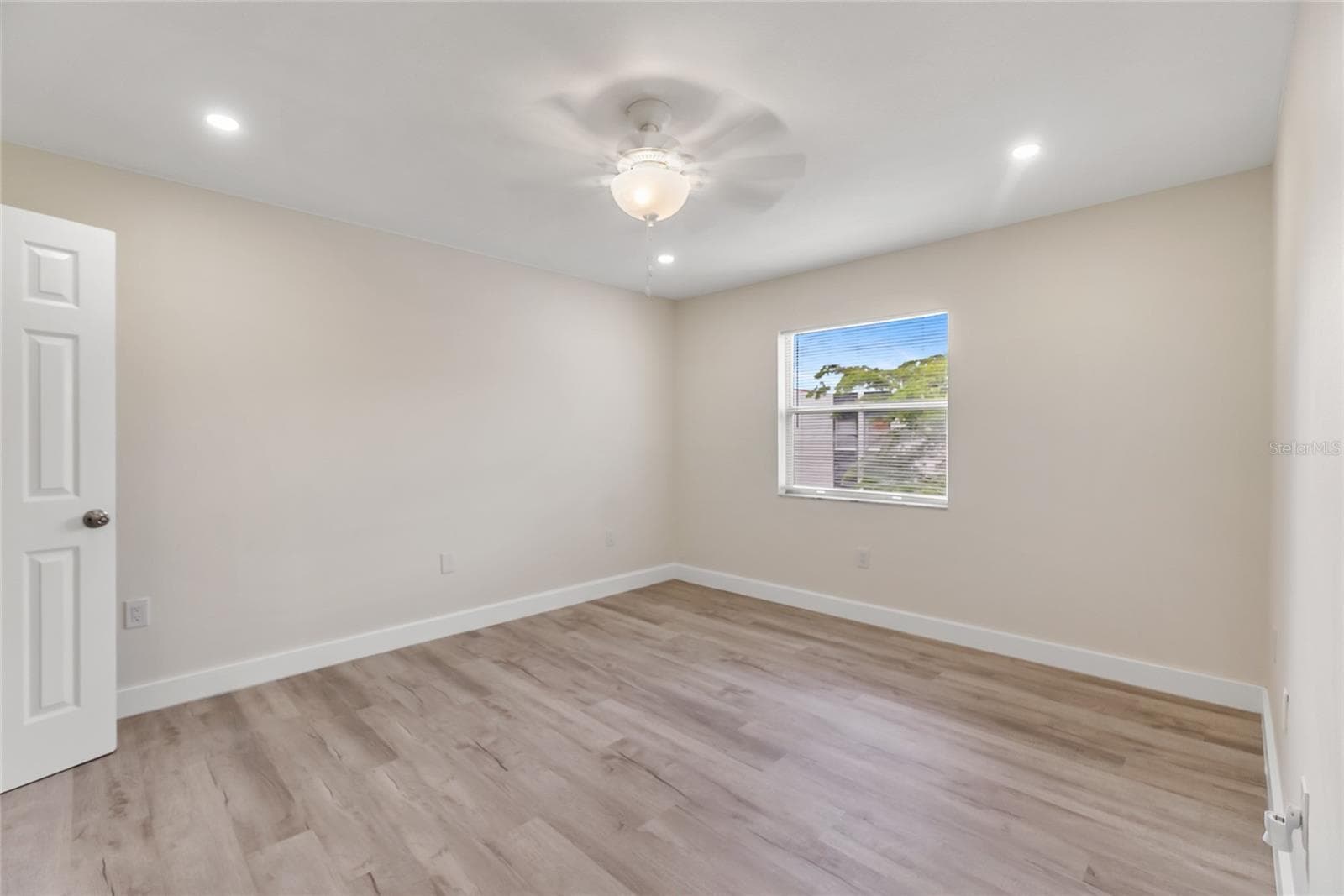 Condominium at 3229 BENEVA RD #203, SARASOTA, photo 16 of 38