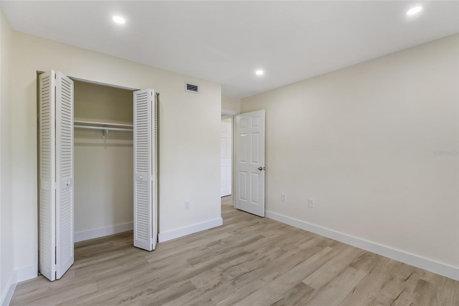 Condominium at 3229 BENEVA RD #203, SARASOTA, photo 20 of 38