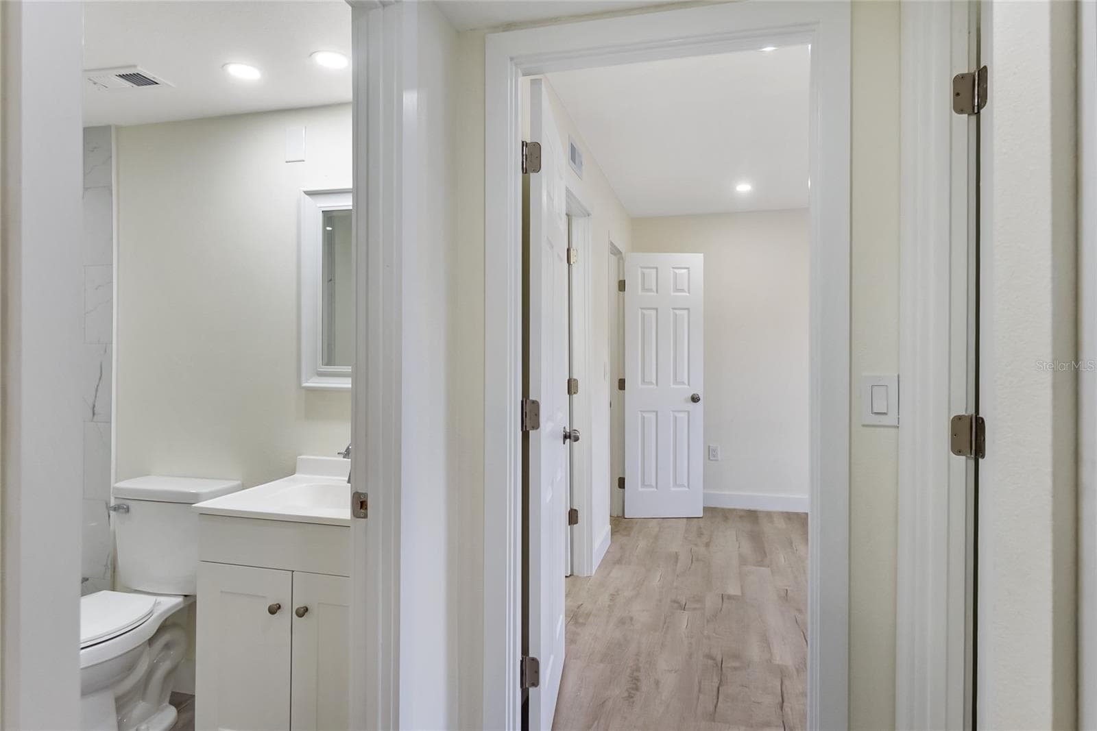 Condominium at 3229 BENEVA RD #203, SARASOTA, photo 21 of 38