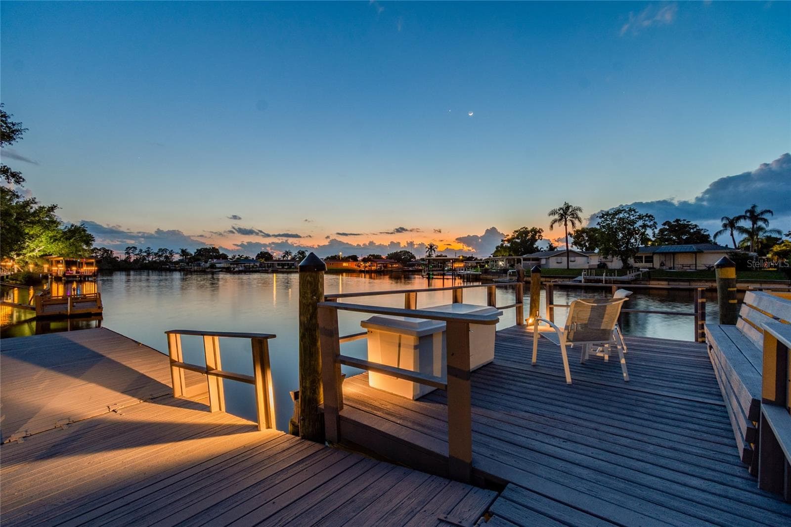 Single Family Residence at 5851 CACHETTE DE RIVIERA CT, NEW PORT RICHEY, photo 8 of 84