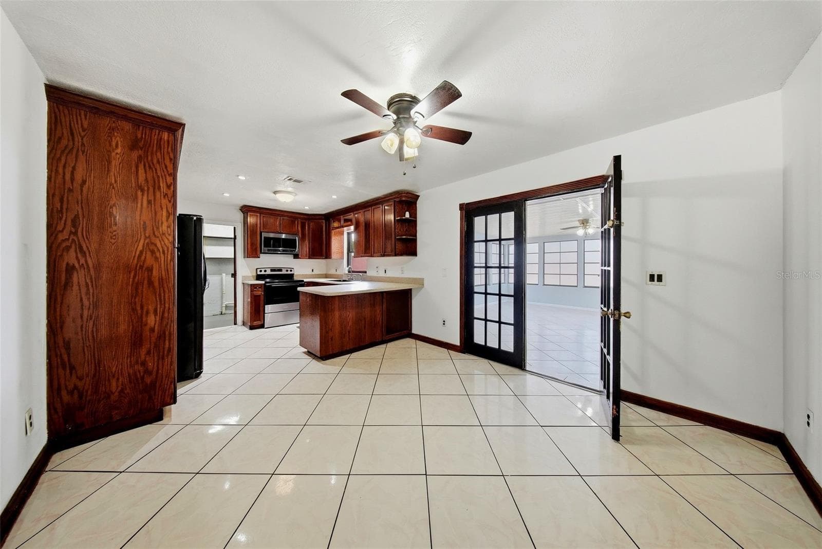 Single Family Residence at 5020 PINE ST, SEFFNER, photo 9 of 42