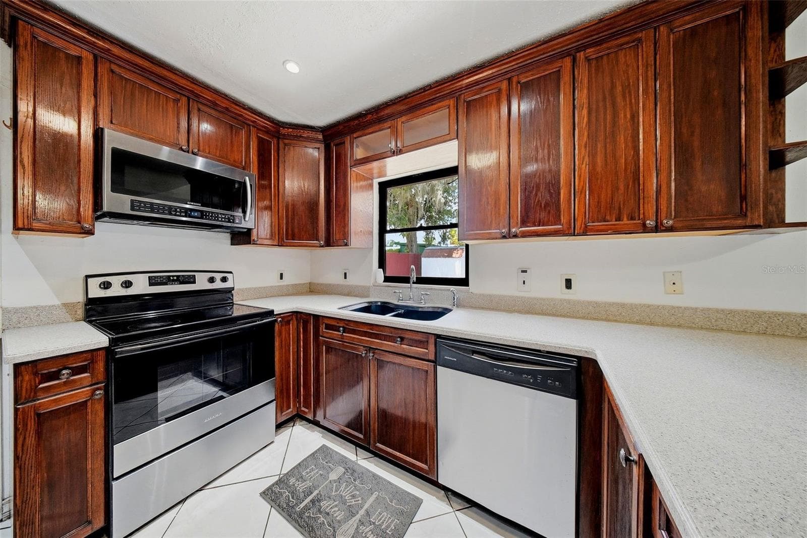 Single Family Residence at 5020 PINE ST, SEFFNER, photo 11 of 42
