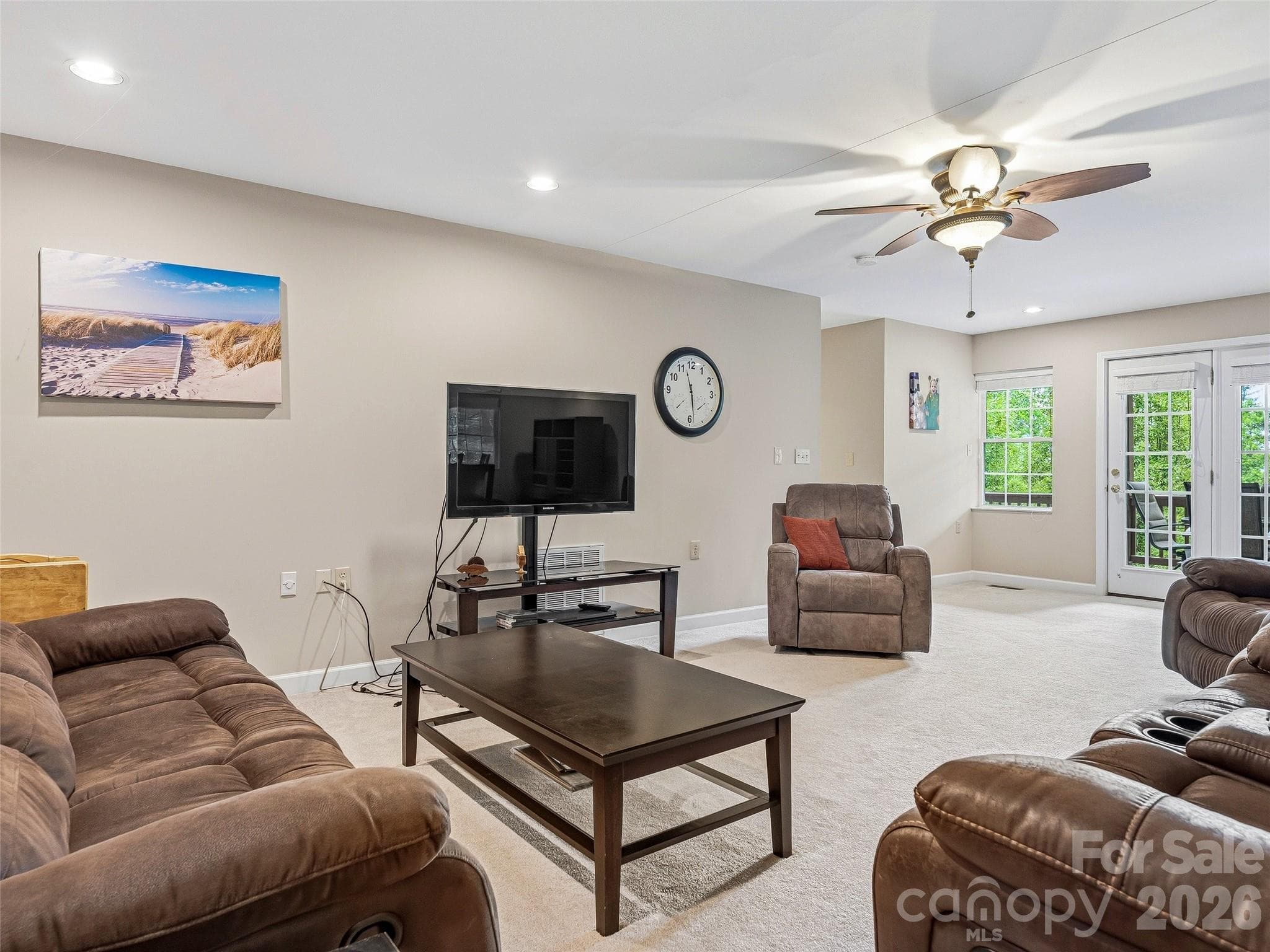 Single Family Residence at 115 Flameleaf Lane, Laurel Park, photo 36 of 47