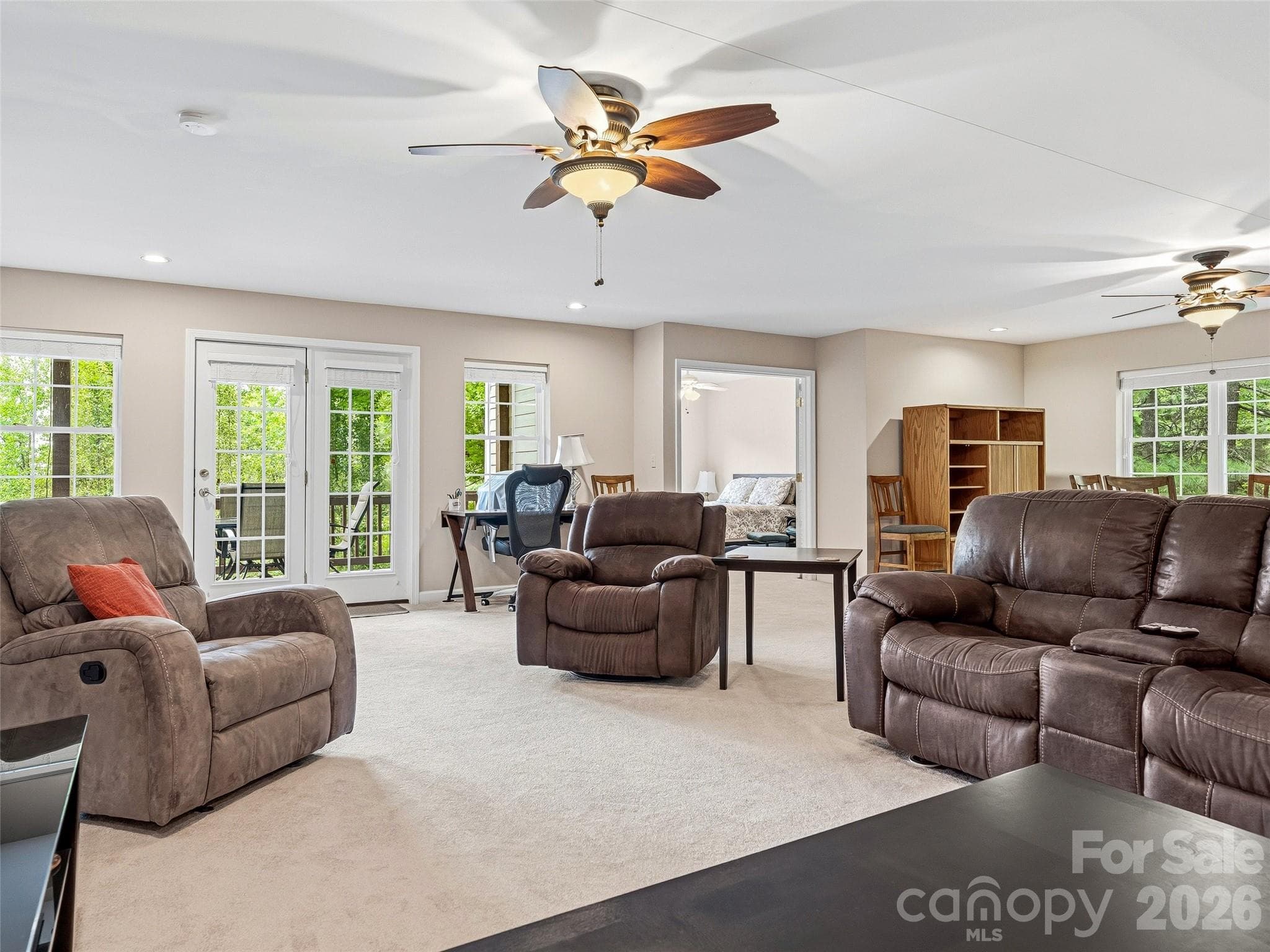 Single Family Residence at 115 Flameleaf Lane, Laurel Park, photo 37 of 47
