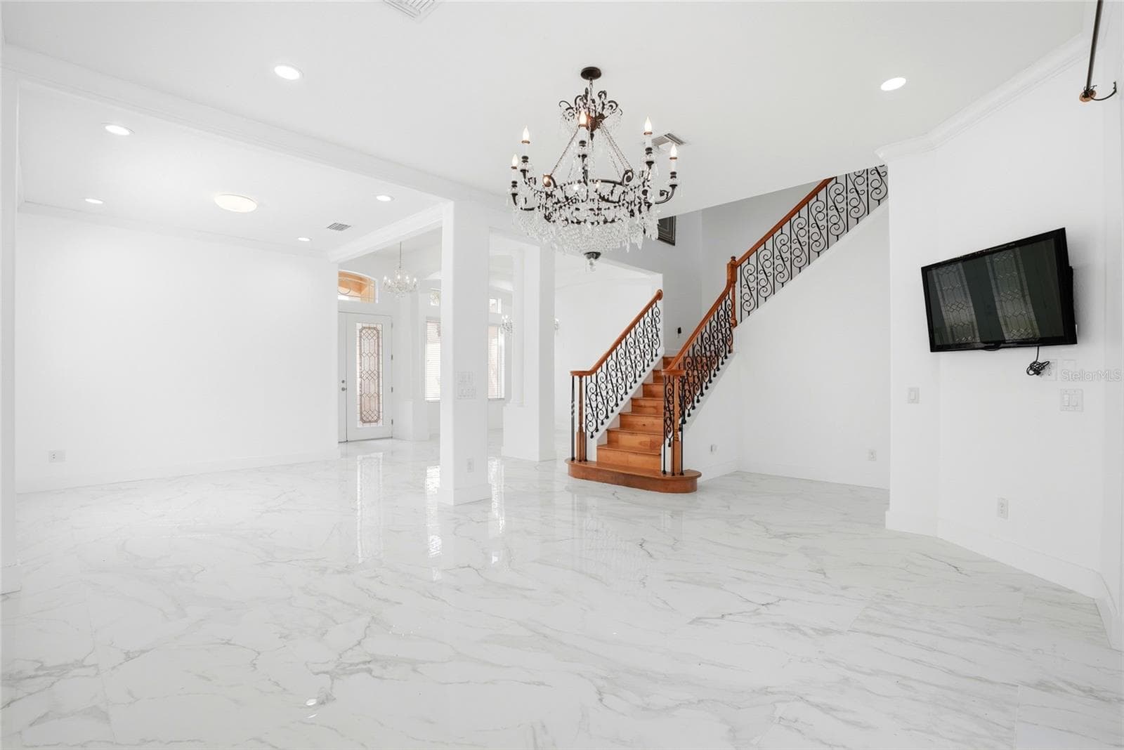 Living Room/Staircase - 11637 BRISTOL CHASE DR, TAMPA