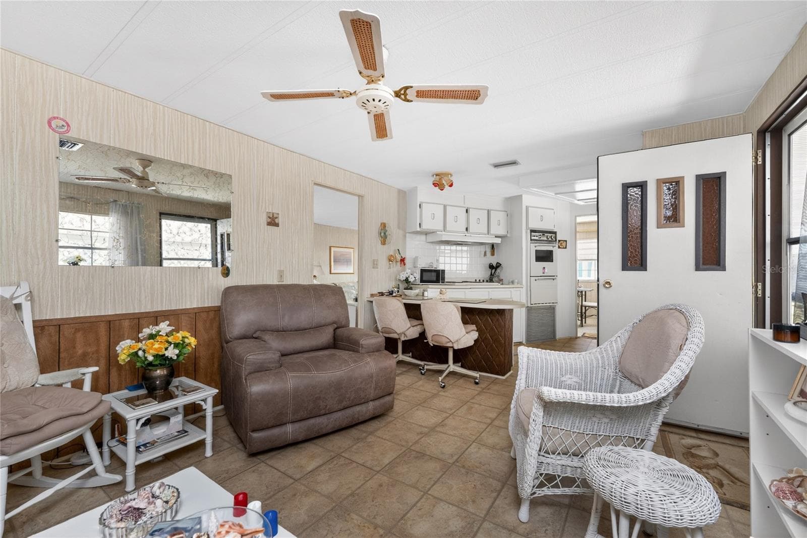 Manufactured Home at 17 N FLORA VISTA ST, ENGLEWOOD, photo 6 of 44