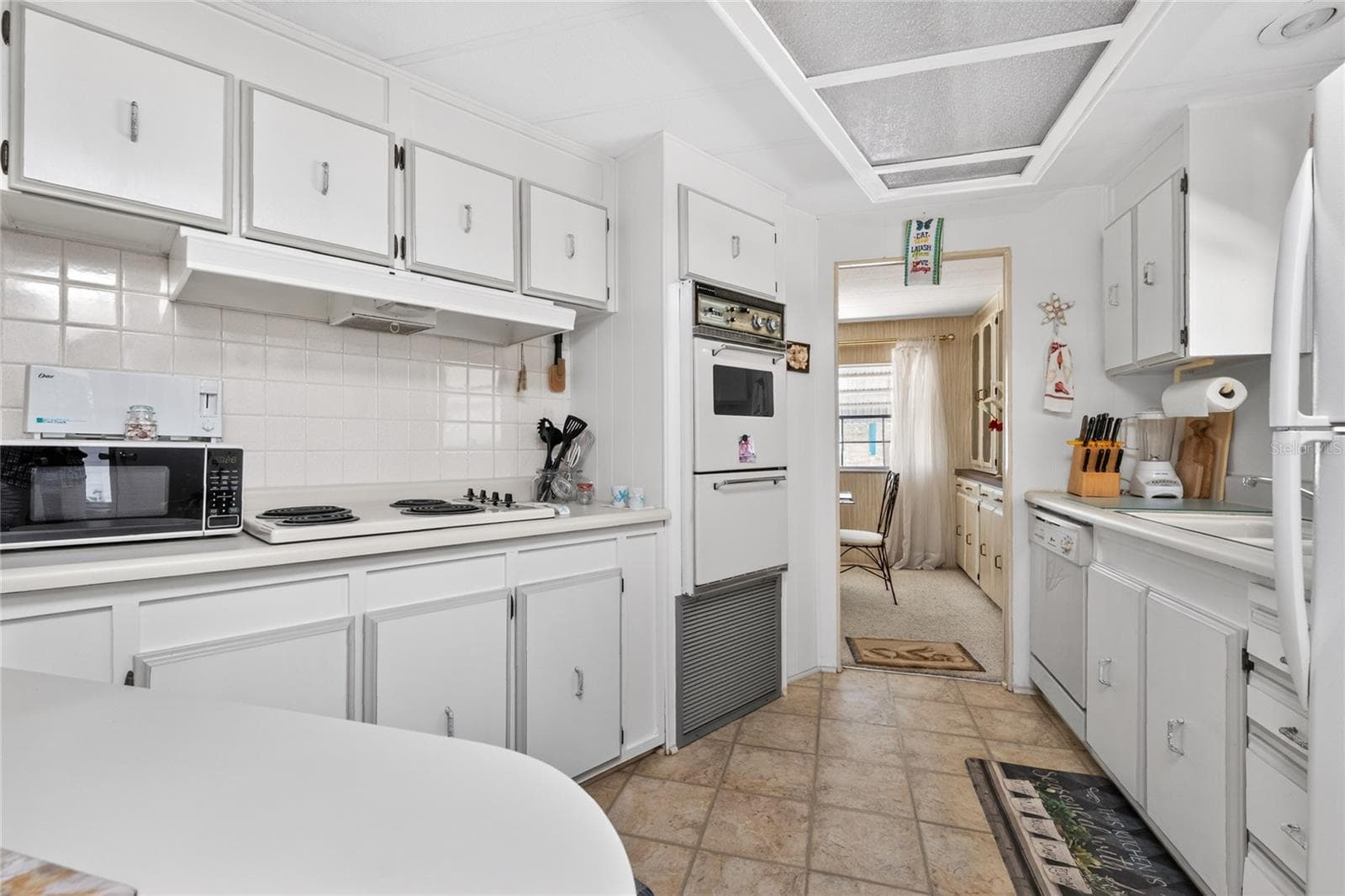 Manufactured Home at 17 N FLORA VISTA ST, ENGLEWOOD, photo 12 of 44