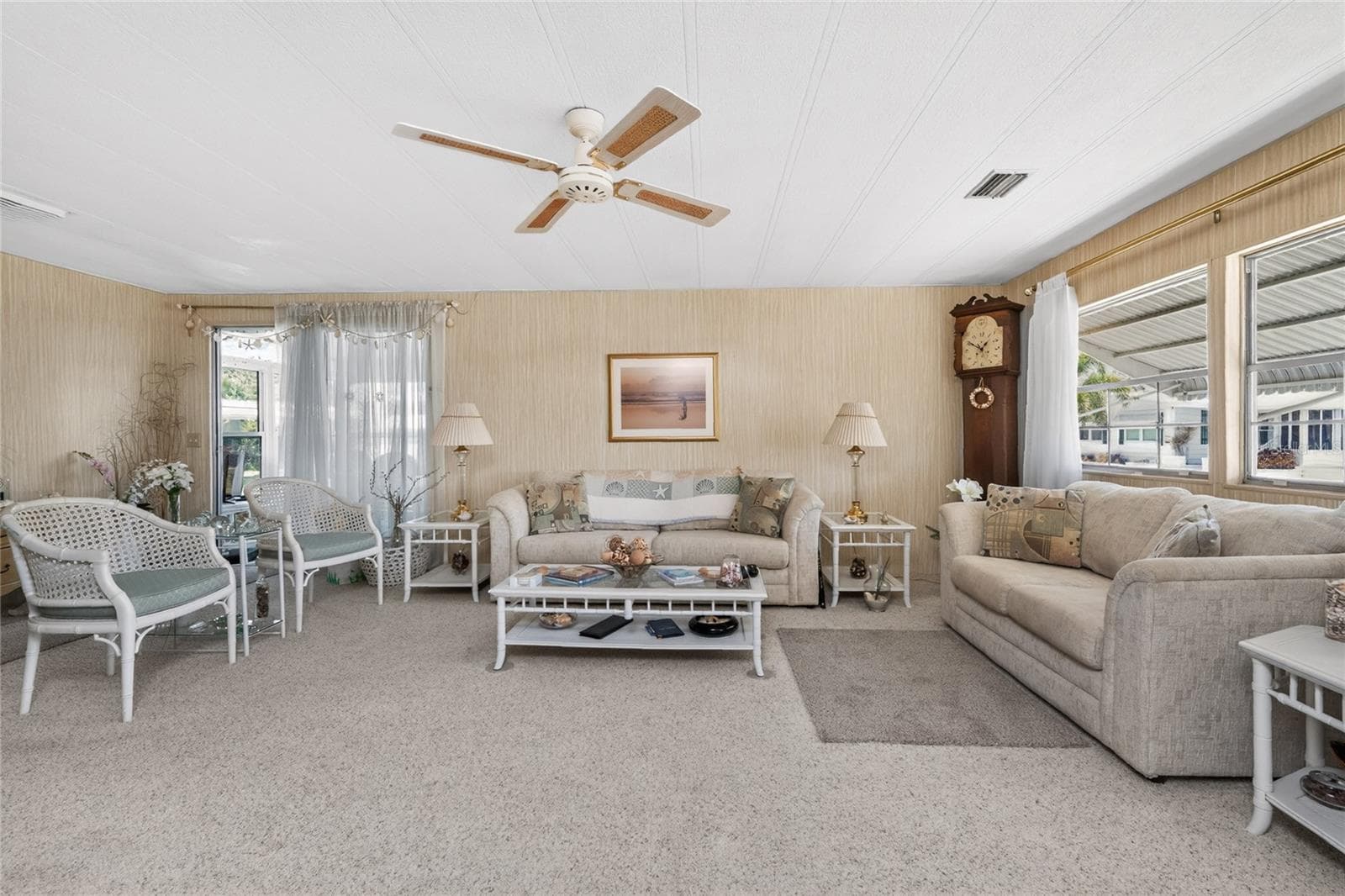 Manufactured Home at 17 N FLORA VISTA ST, ENGLEWOOD, photo 17 of 44