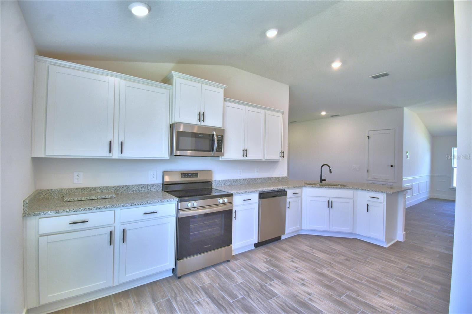 Single Family Residence at 4651 GRANDVIEW GLEN DR, AUBURNDALE, photo 17 of 53