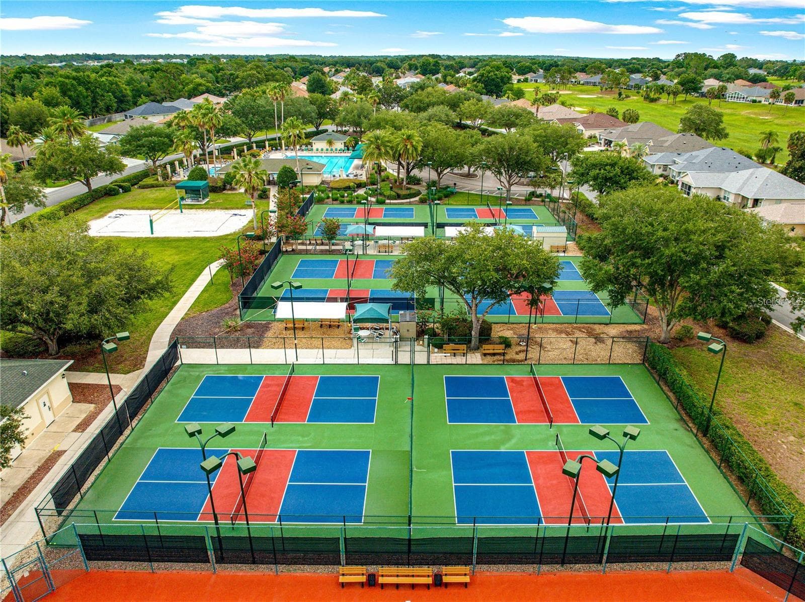 pickle and tennis courts - 13500 SE 97TH TERRACE RD, SUMMERFIELD
