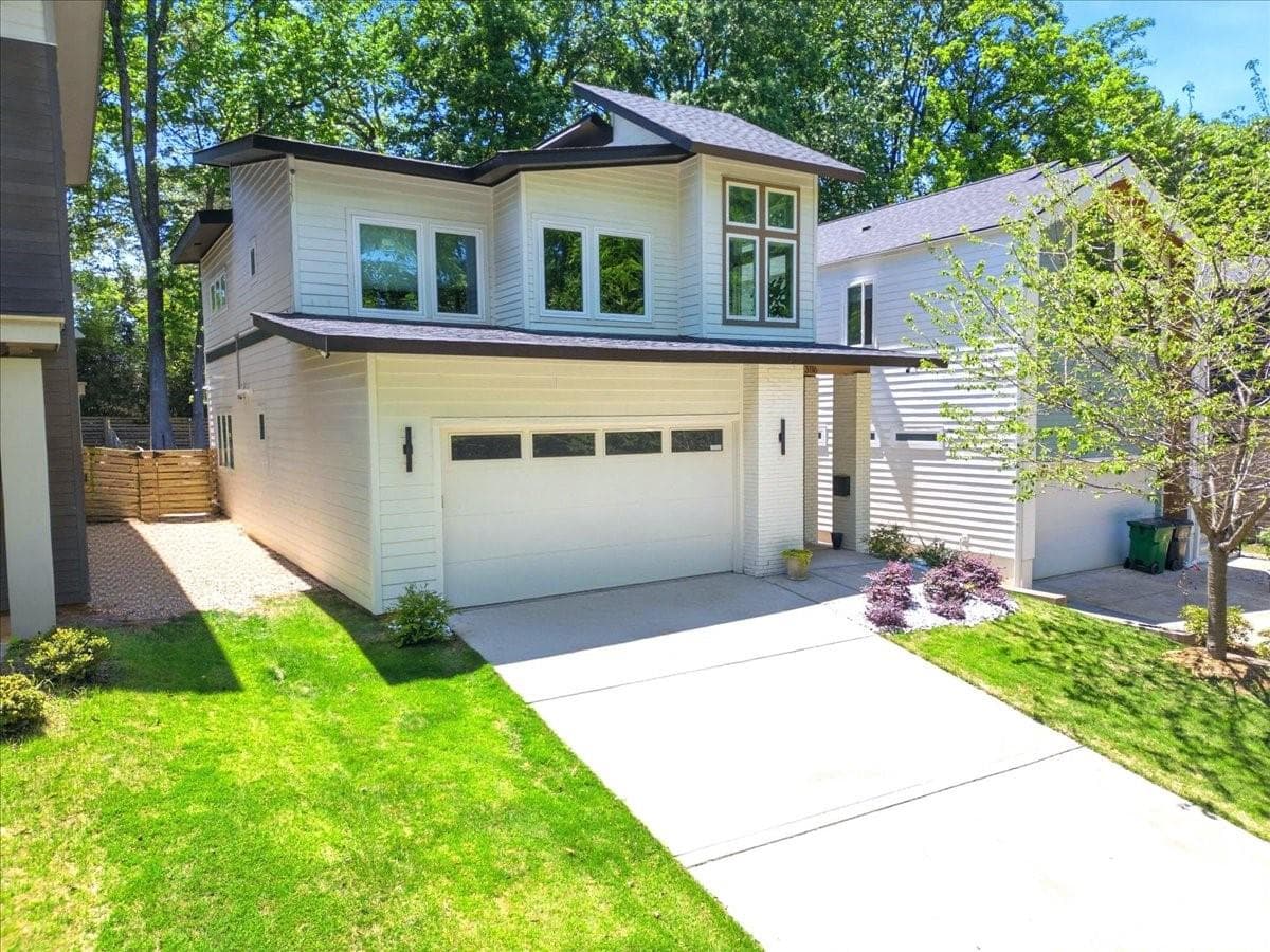 Single Family Residence at Charlotte, photo 3 of 41