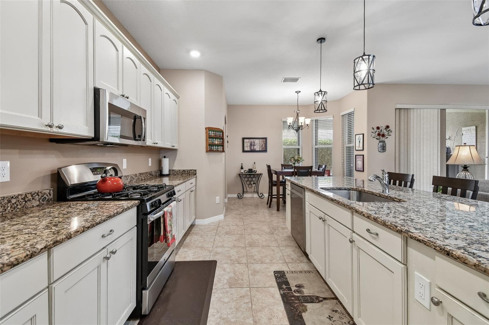Single Family Residence at 26617 OTTER CREEK LN, LEESBURG, photo 19 of 39